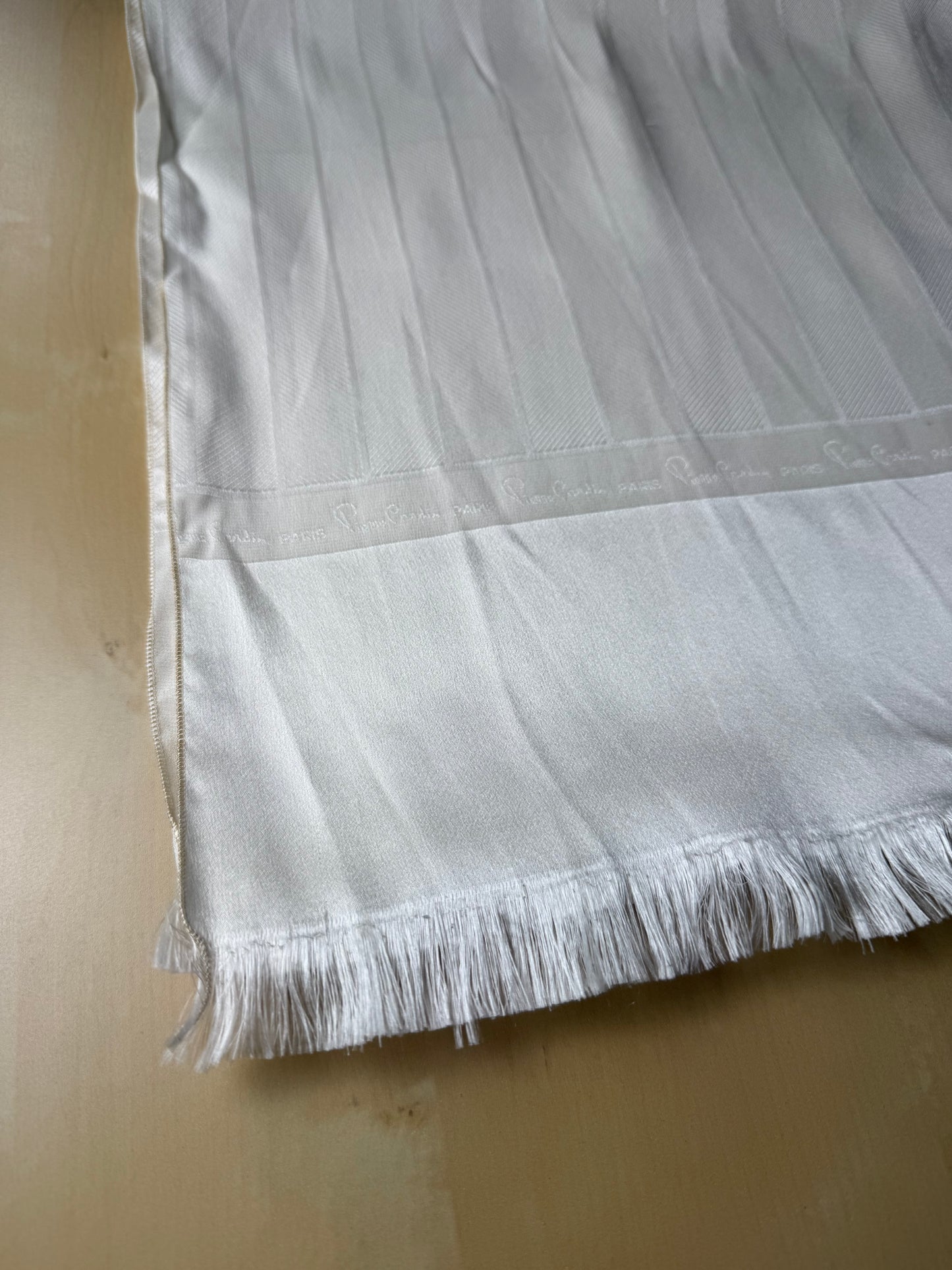 Sciarpa da sera in seta Pierre Cardin vintage