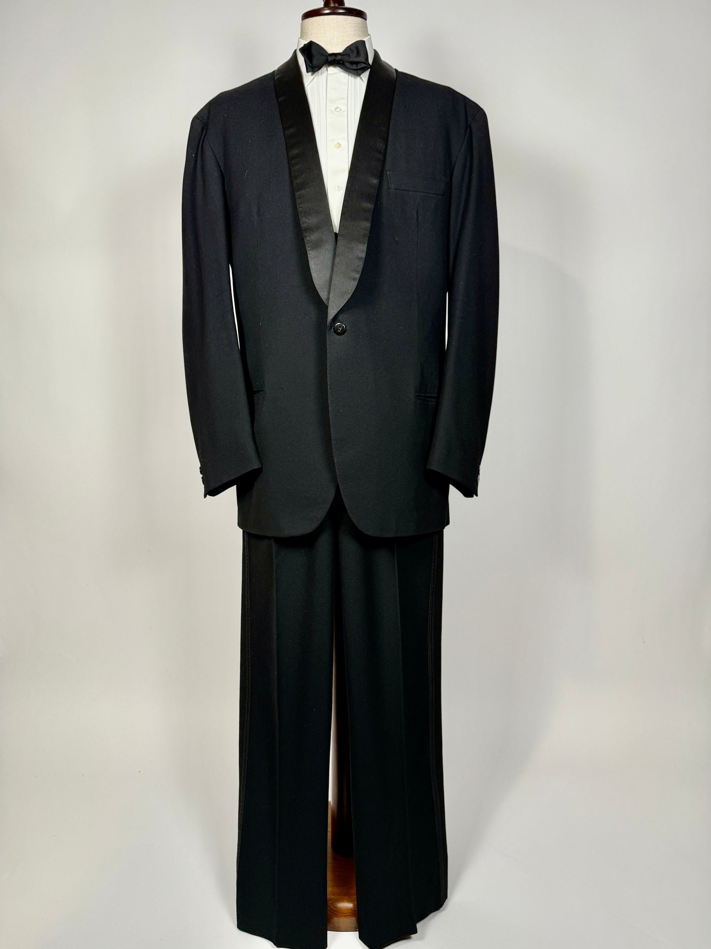 Smoking anni ‘50/‘60 monopetto revers a scialle - tg. 56/58 lunga