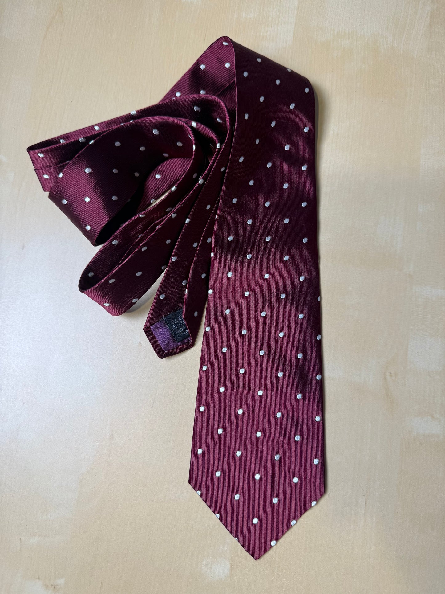 Cravatta inglese Vivax bordeaux a pois