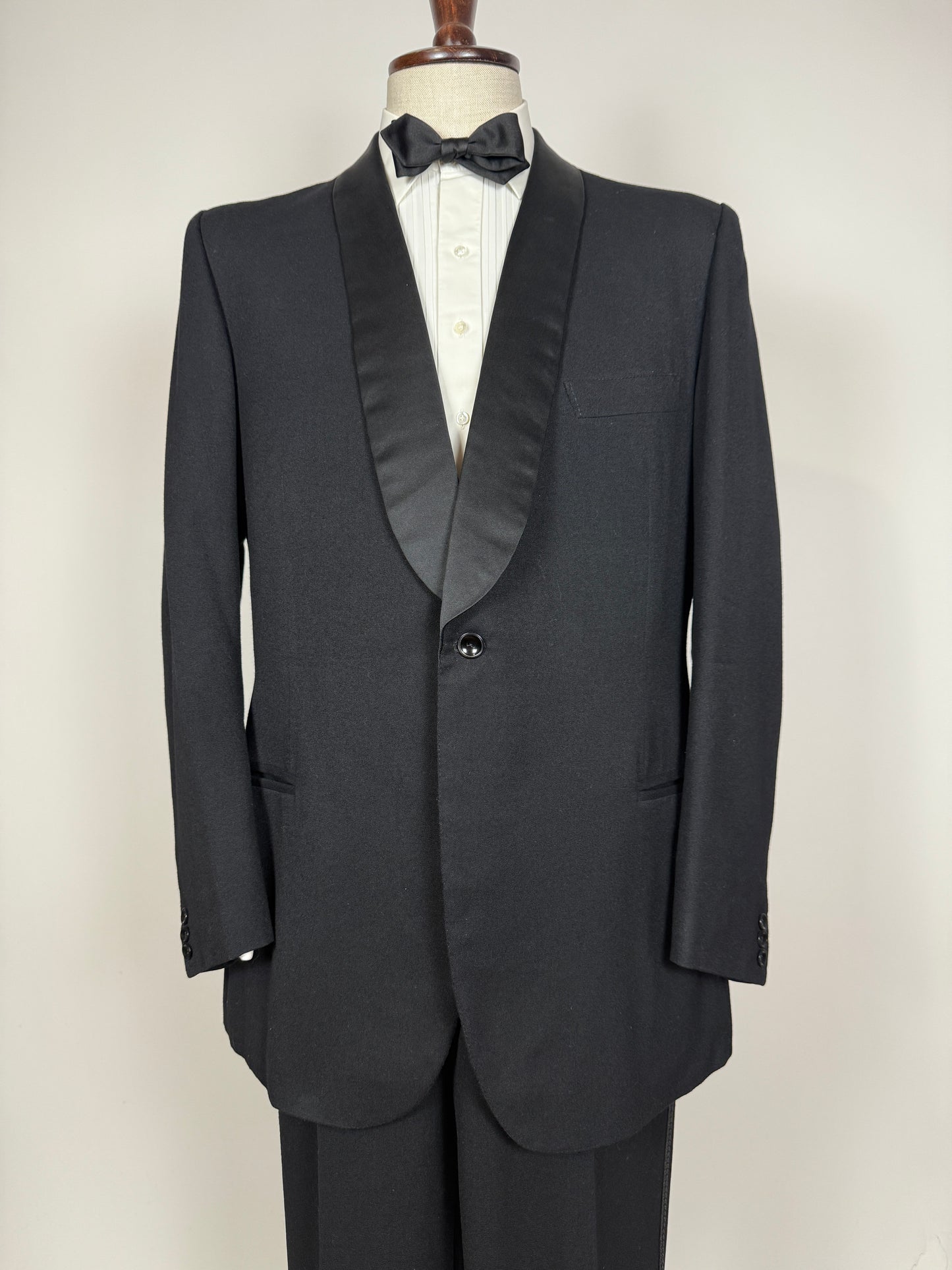 Smoking anni ‘60/‘70 monopetto revers a scialle - tg. 54/56 lunga