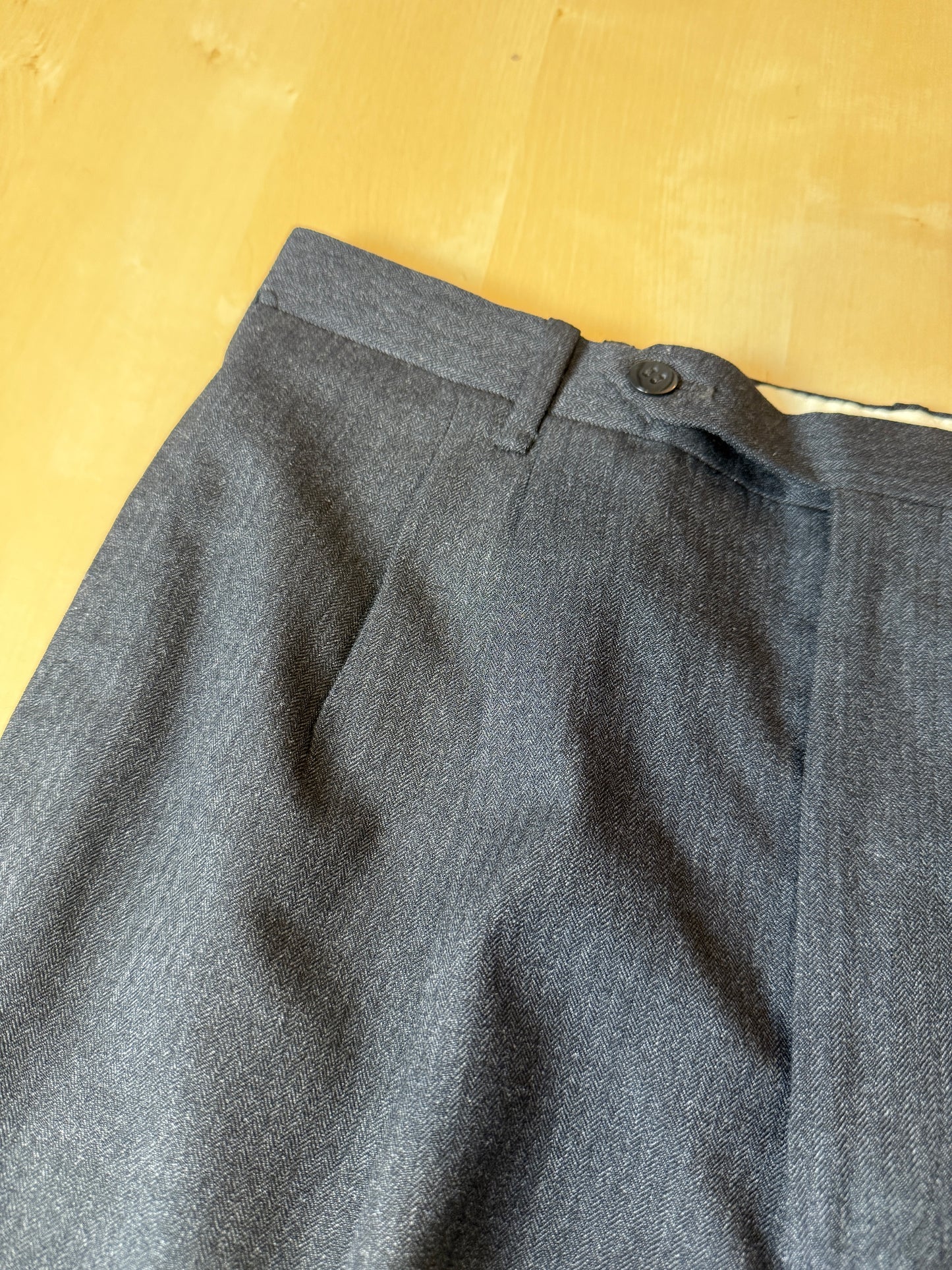 Completo su misura De Paz anni ‘70/‘80 antracite spigato - tg. 46/48