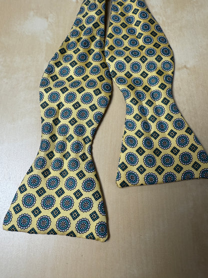 Papillon giallo micro fantasia verde e blu - collo >42