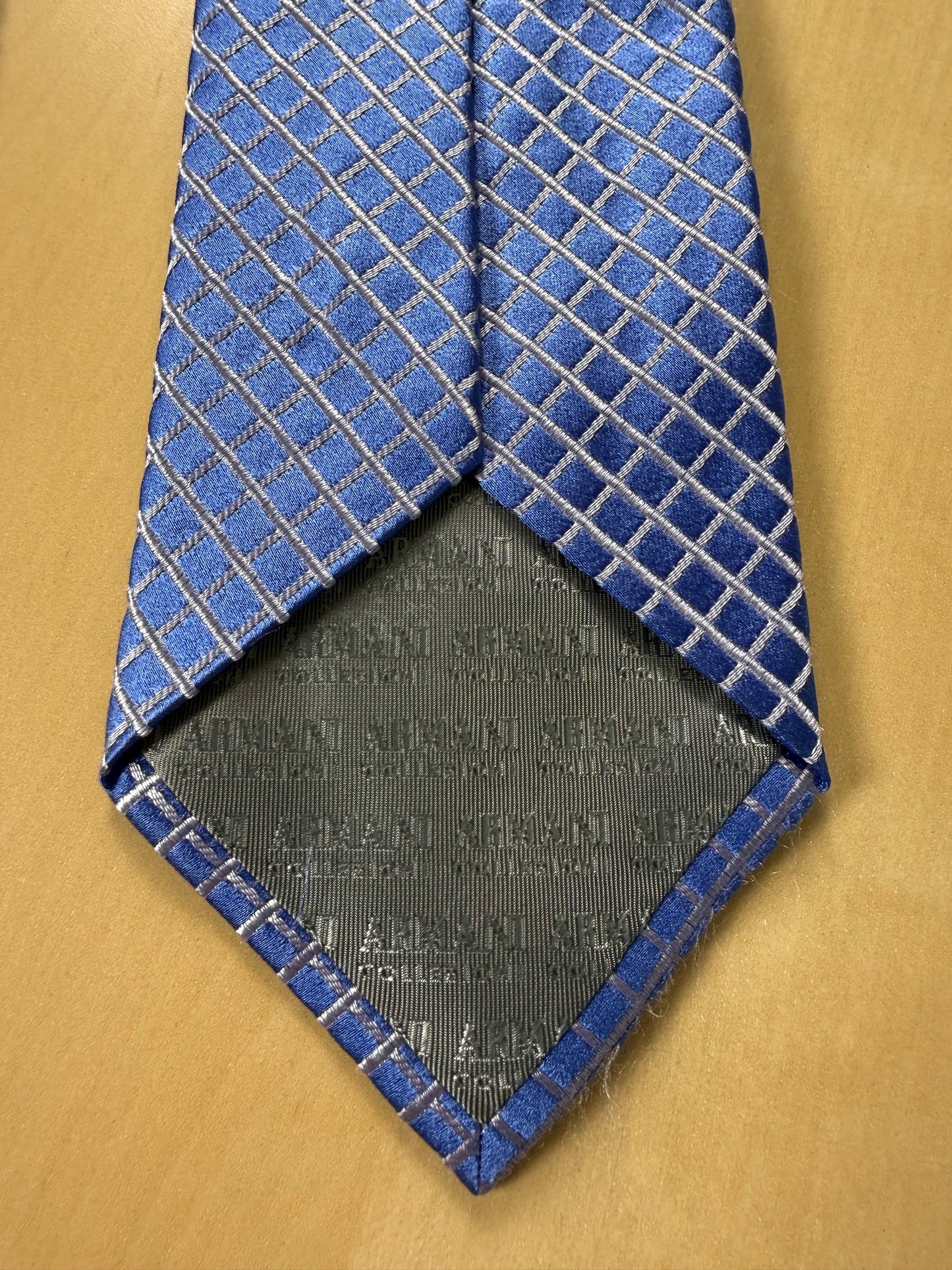 Cravatta Armani Collezioni raso azzurro a reticolo