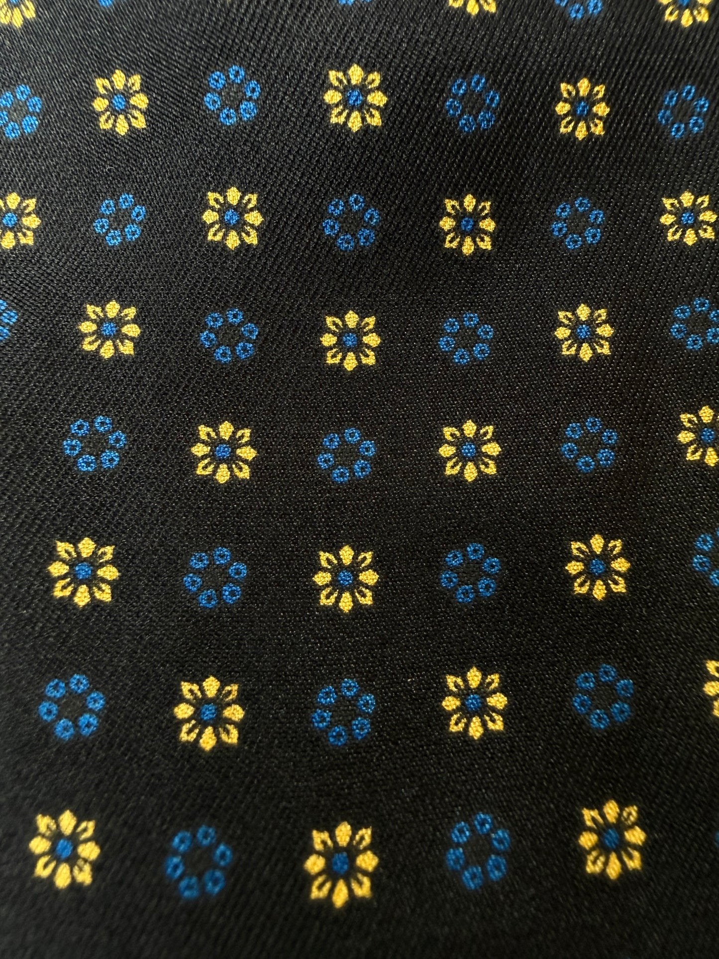Ascot blu notte micro fantasia fiori