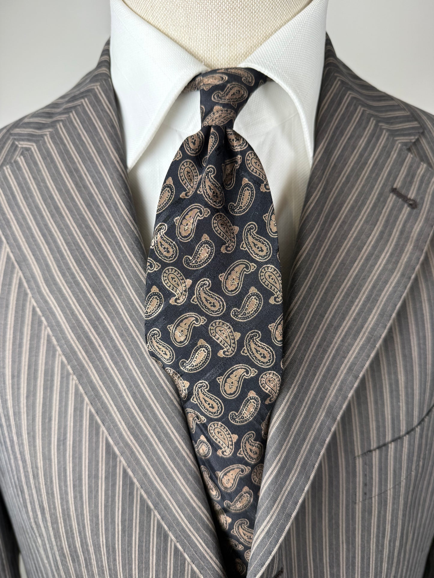 Cravatta Armani vintage paisley marrone e nero