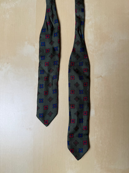 Papillon punta di diamante verde micro fantasia