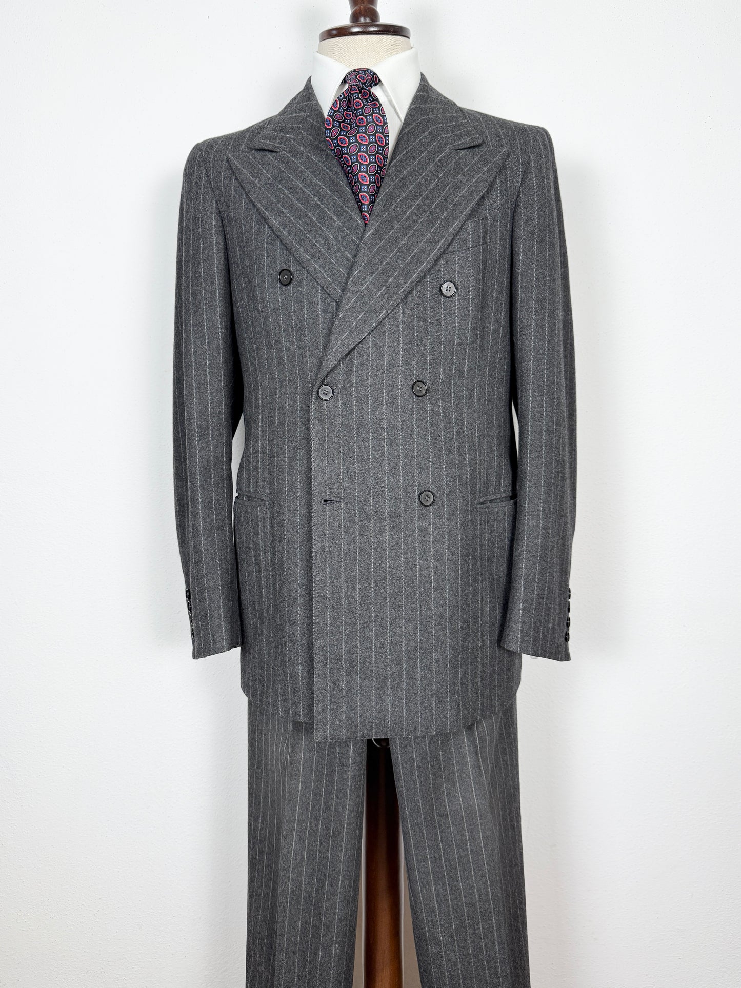 Completo doppiopetto sartoriale anni ‘70 in flanella grigio gessato - tg. 50/52 drop basso