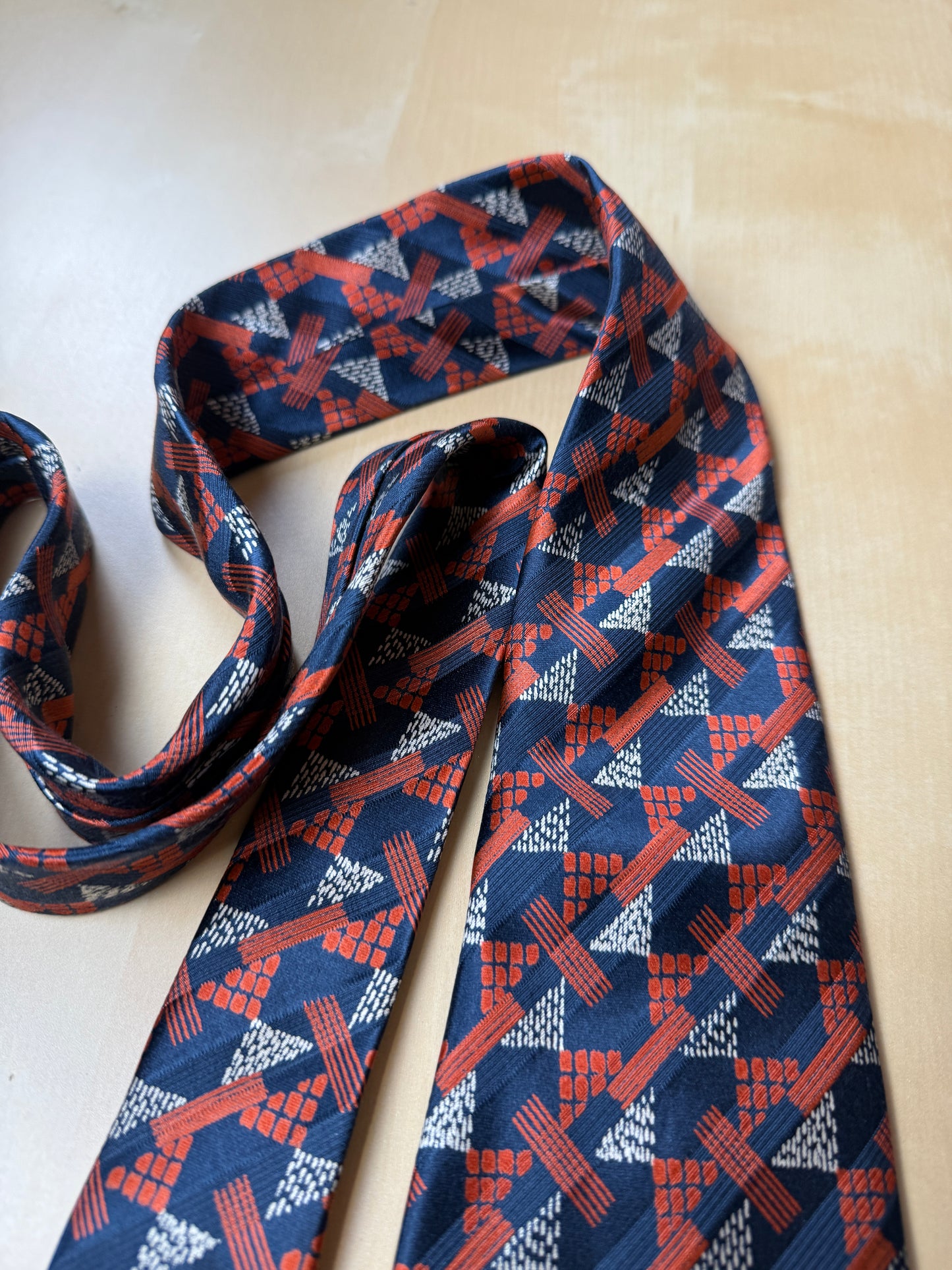 Cravatta Yves Saint Laurent anni ‘70 optical