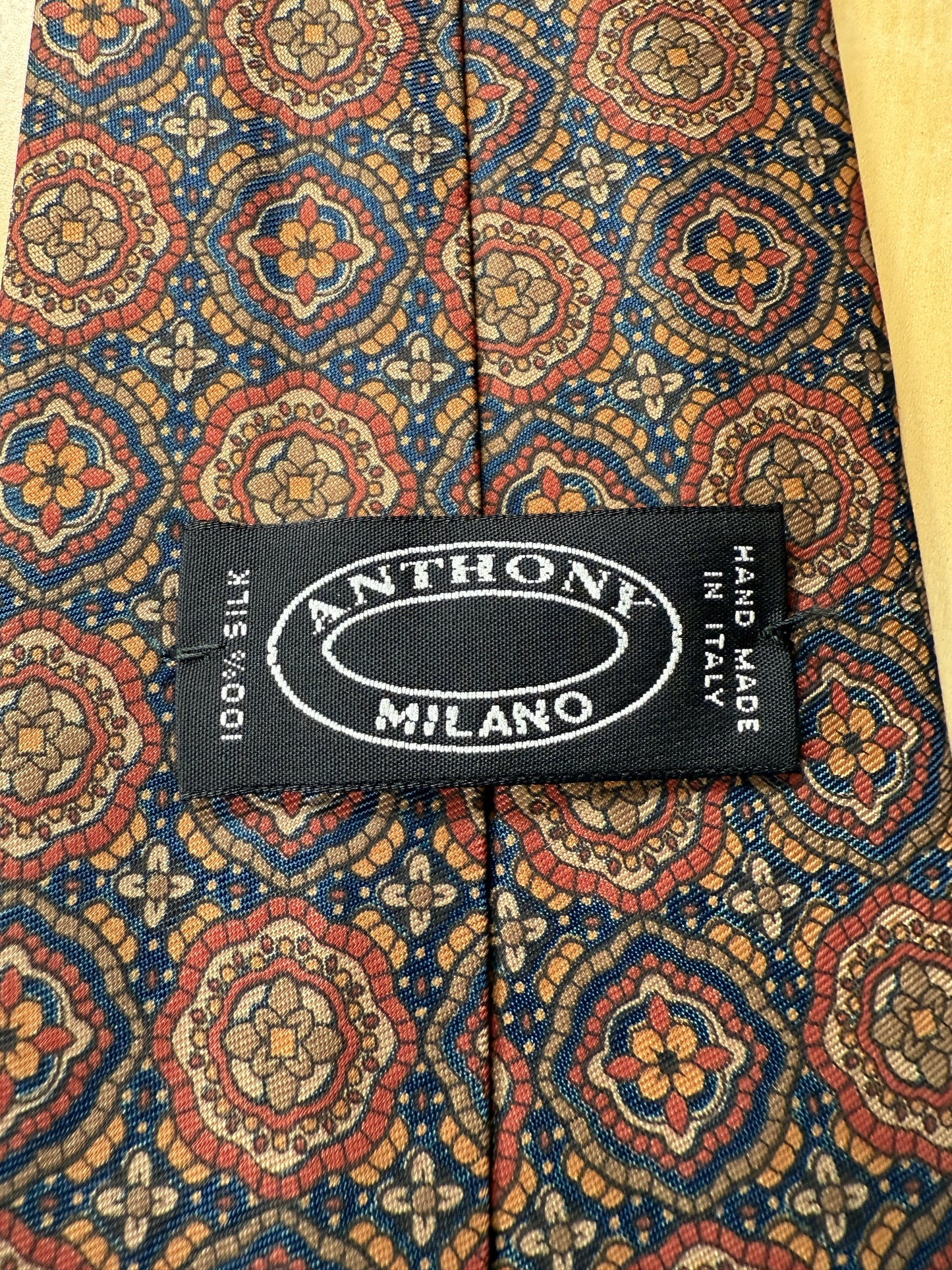 Cravatta fantasia medaglioni mandala marrone