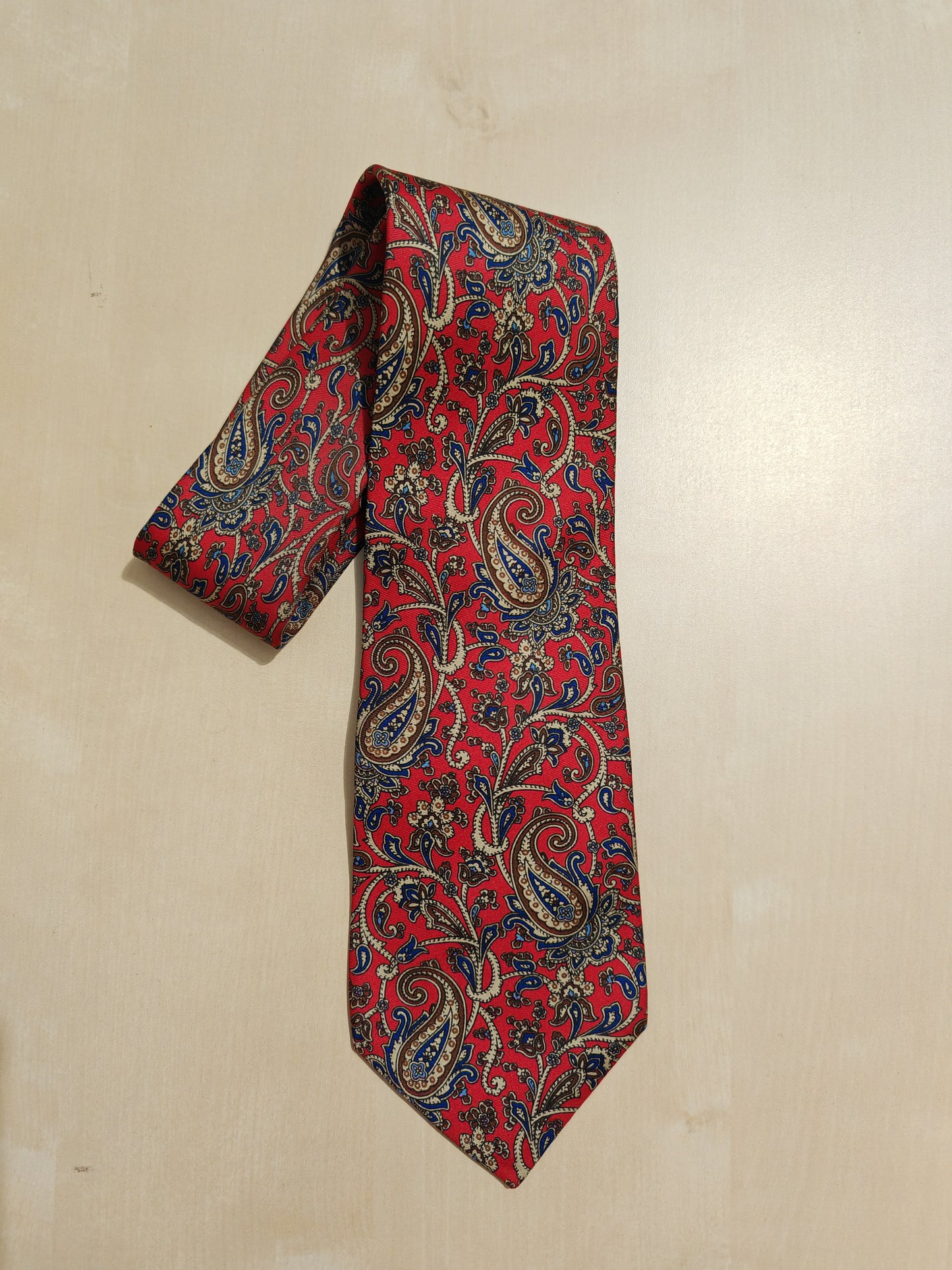 Cravatta Yves Saint Laurent paisley floreale