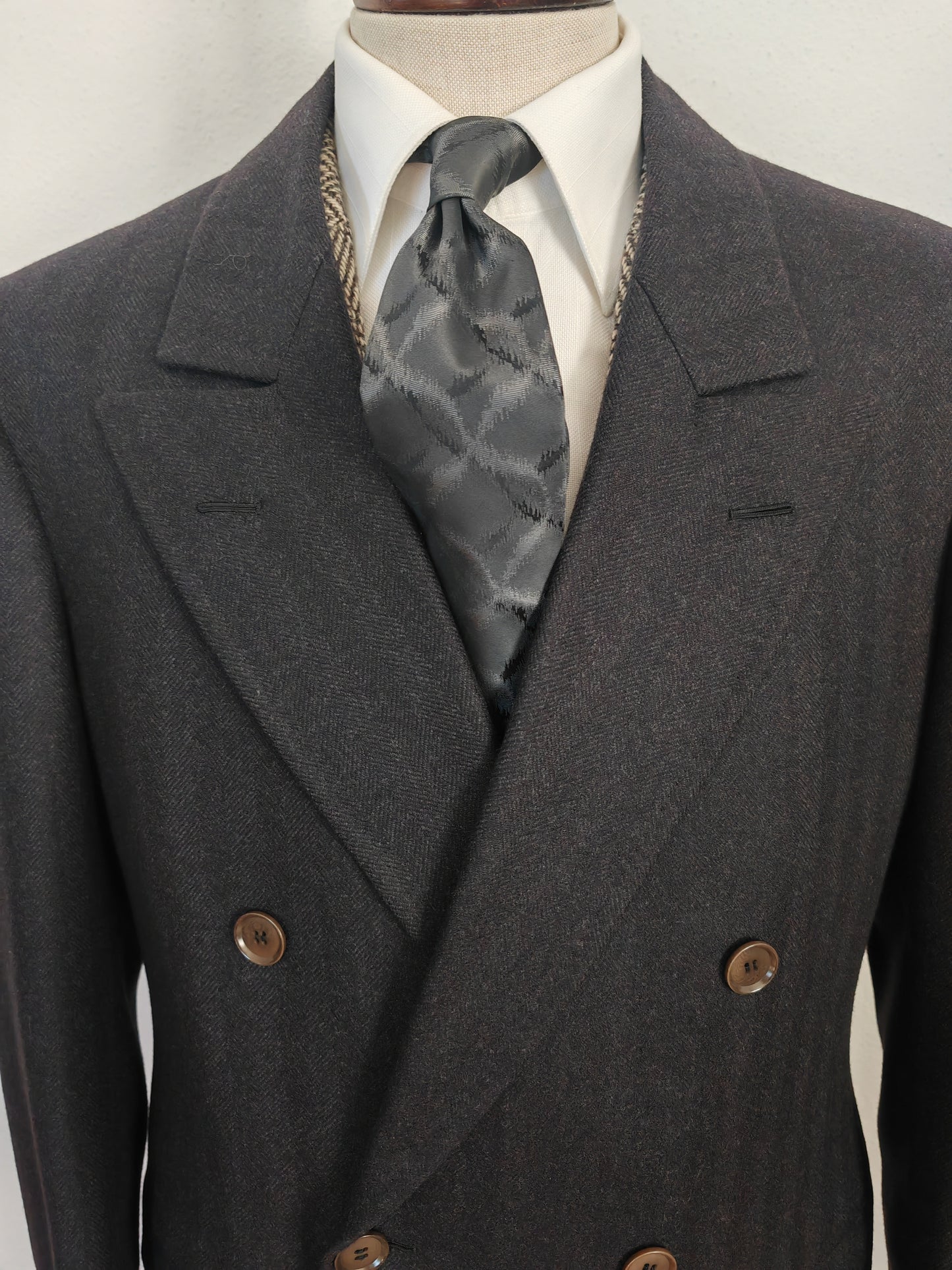 Cappotto sartoriale doppiopetto in tessuto spinato scozzese Crombie - tg. 50