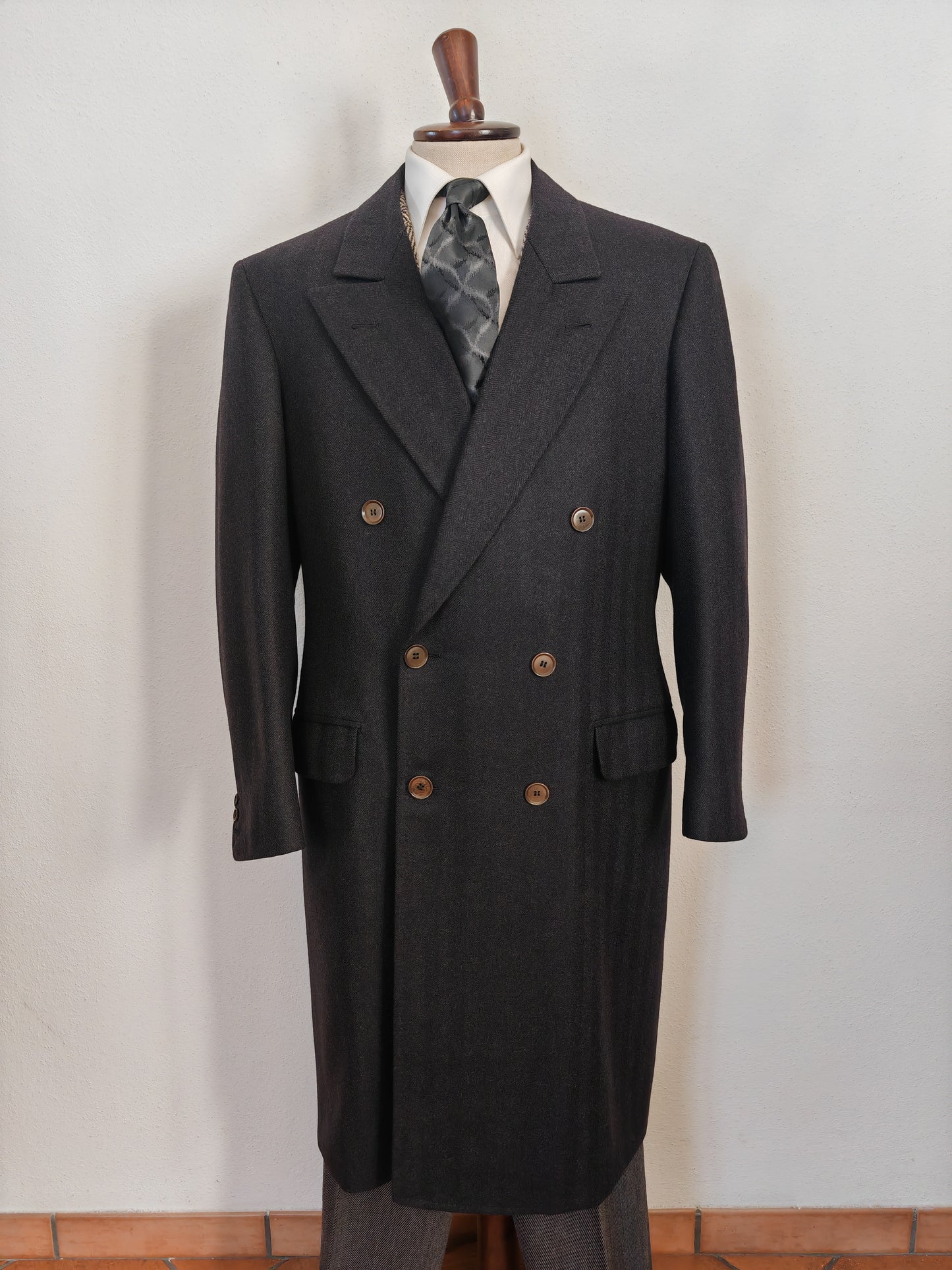 Cappotto sartoriale doppiopetto in tessuto spinato scozzese Crombie - tg. 50