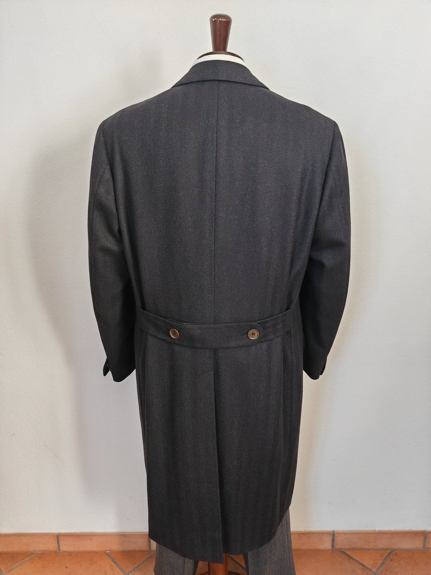 Cappotto sartoriale doppiopetto in tessuto spinato scozzese Crombie - tg. 50