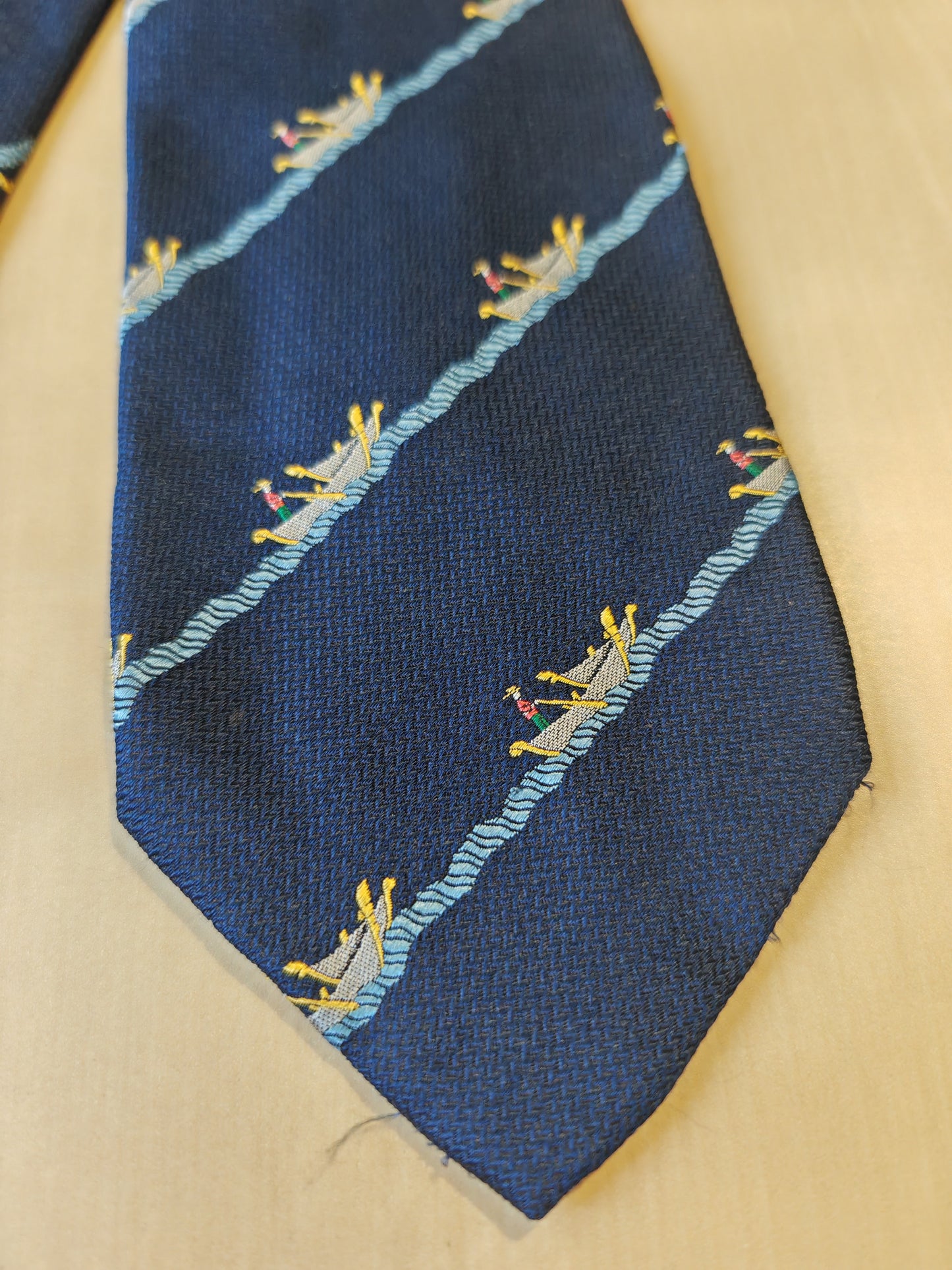 Cravatta Moschino blu con gondole