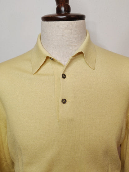 Avon Celli, vintage knitted polo - size M