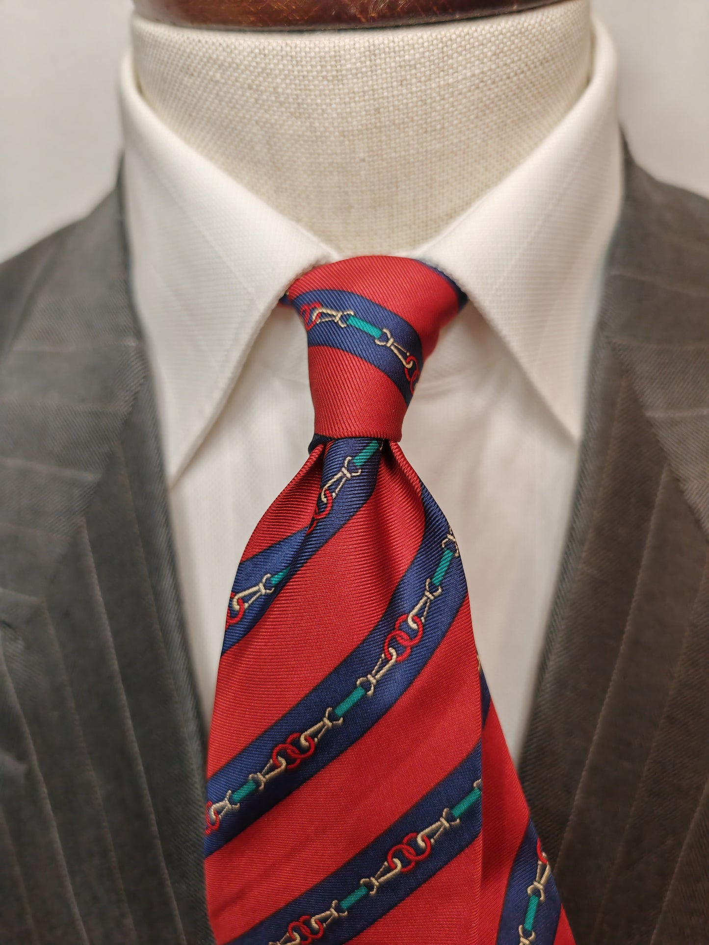 Vintage 80s Gucci regimental tie, interlock pattern