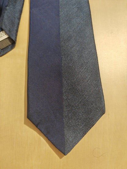 Cravatta Romeo Gigli blu in seta e lino