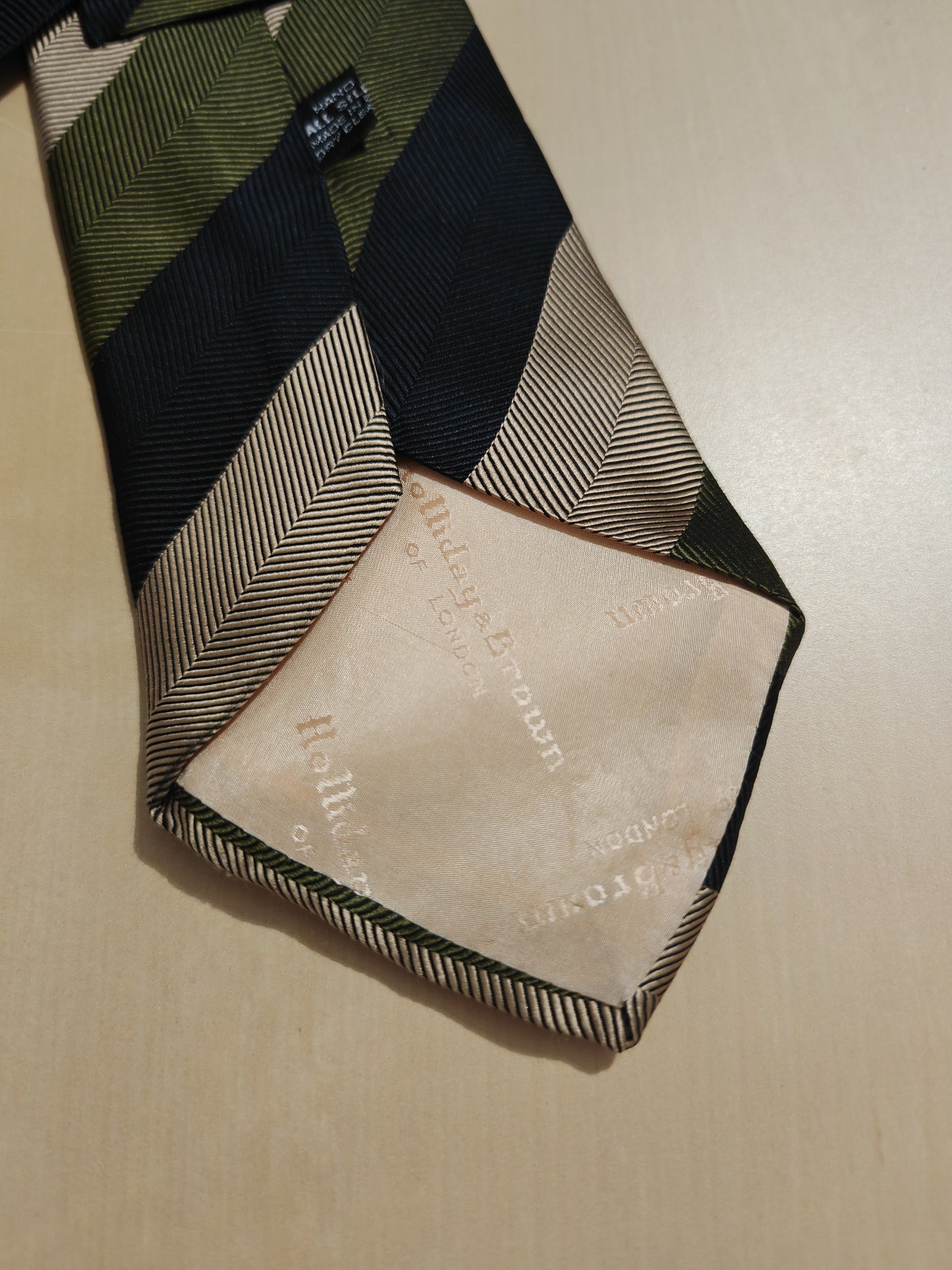 Cravatta Holliday & Brown regimental herringbone made in England