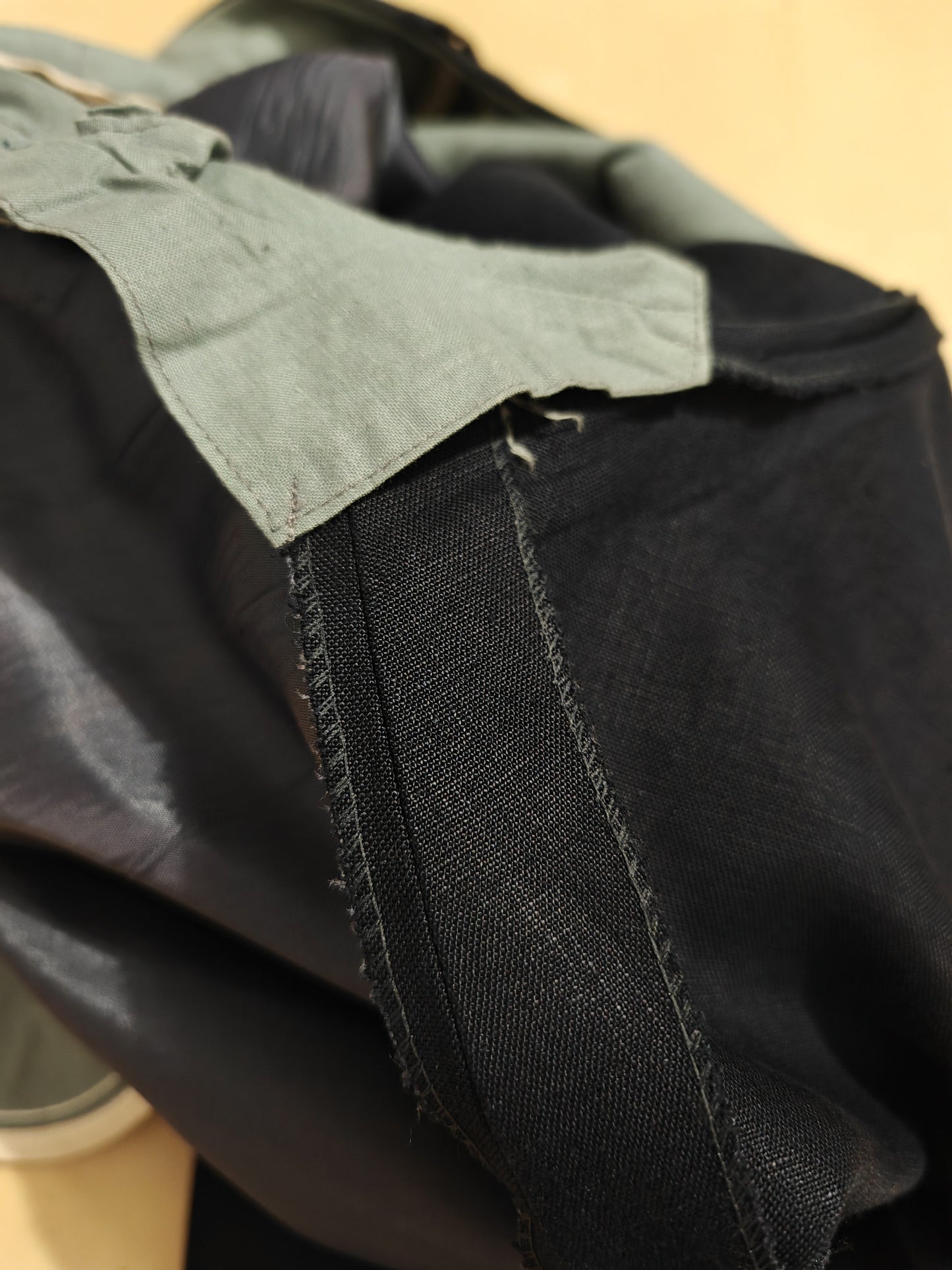 Completo doppiopetto sartoriale anni '70 in puro lino blu - tg. 46