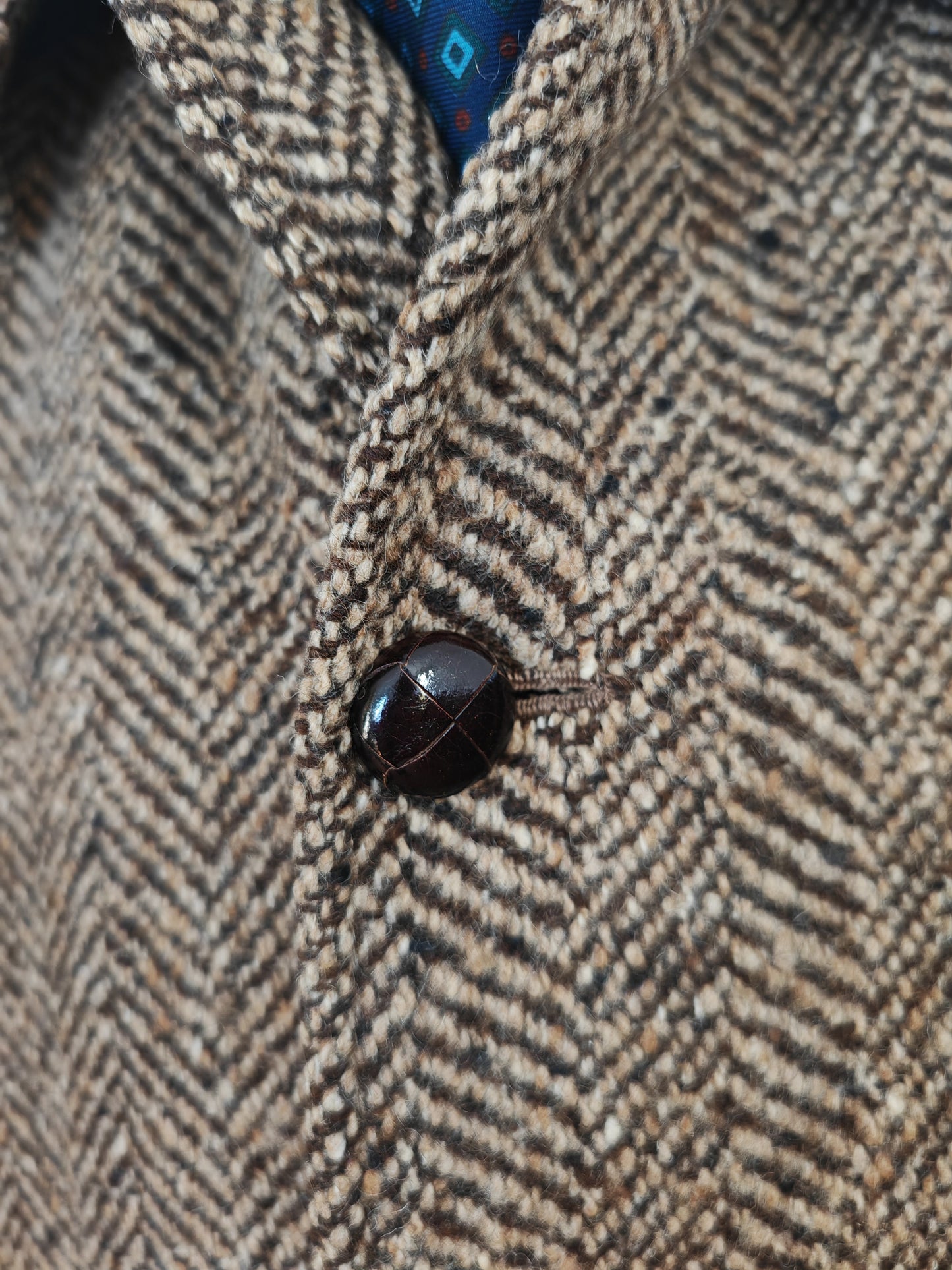 Cappotto anni '70 in tweed spigato, lunghezza tre quarti - tg. 48-50