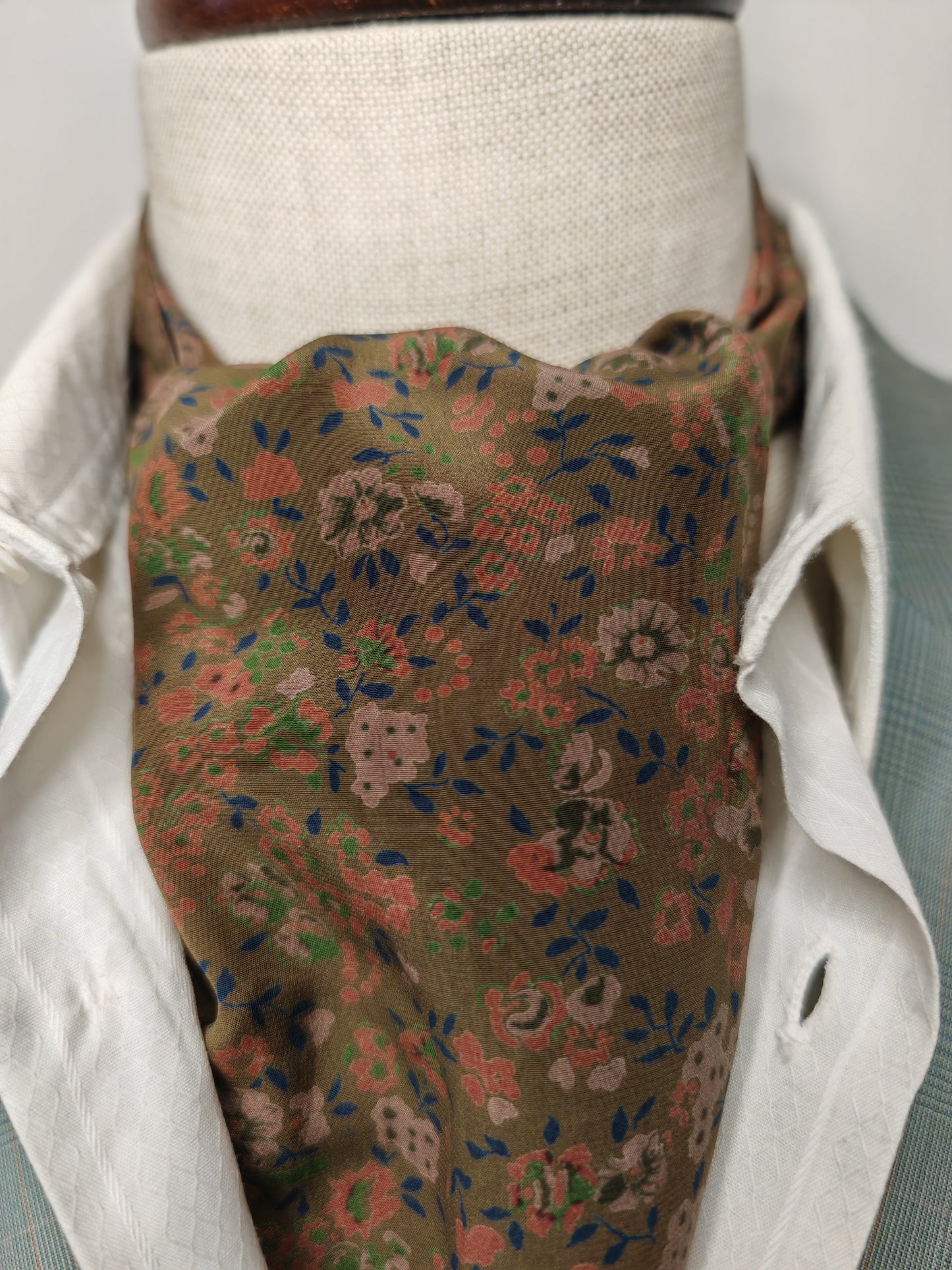 Vintage pure silk ascot, flower pattern 