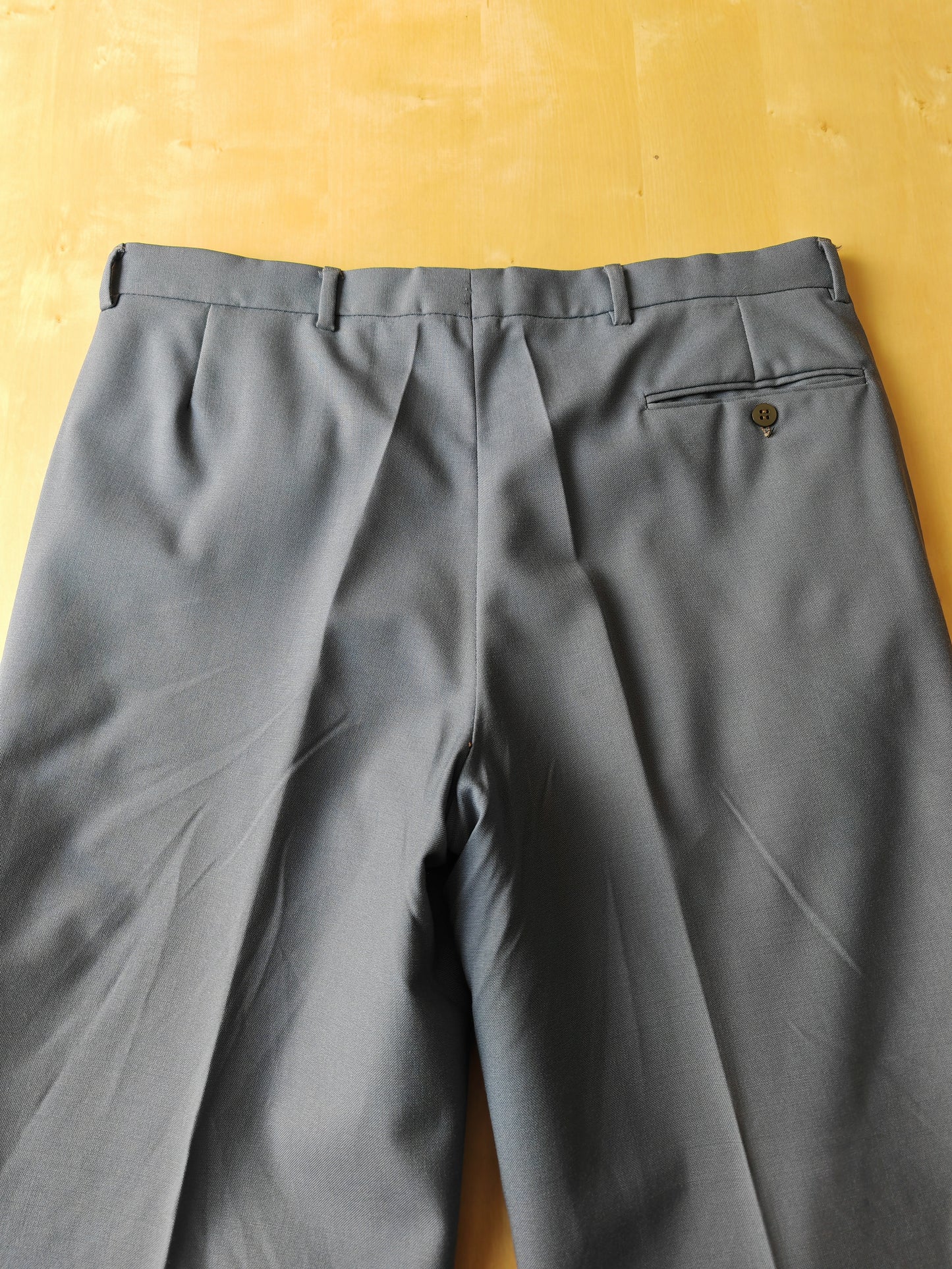 Completo anni '70 in tela di lana azzurro carta da zucchero - tg. 50