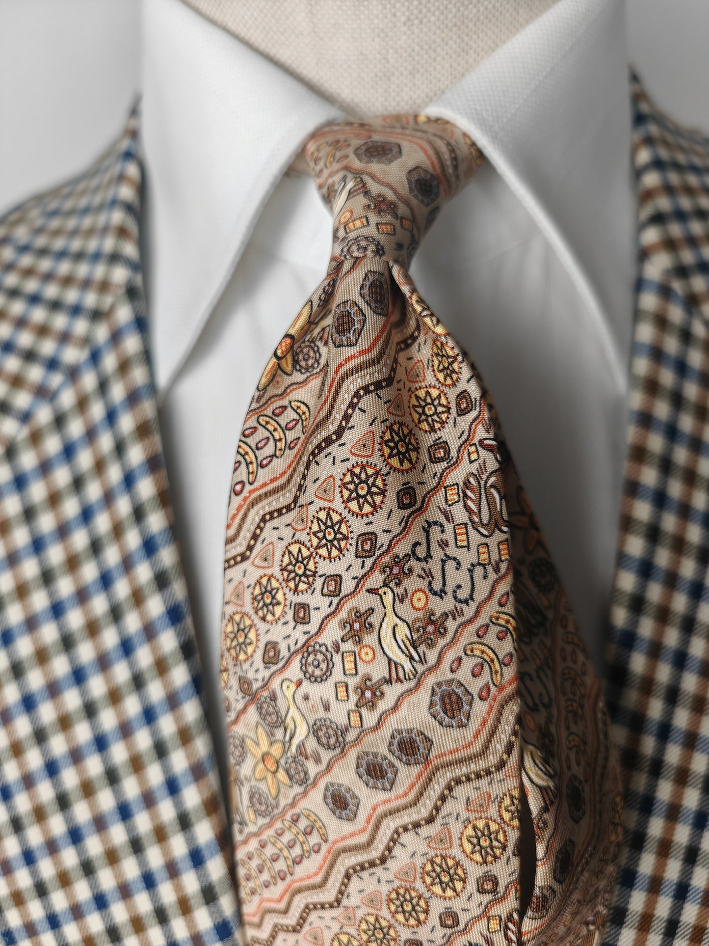 Cravatta Hermès 7640 TA fantasia geometrica e animali