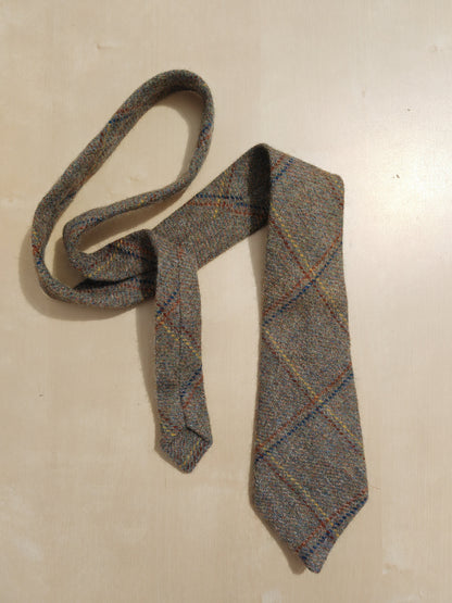 Cravatta in tweed irlandese tartan a quadri