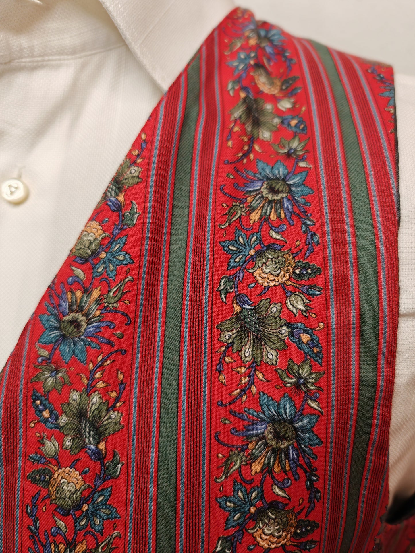 Vintage waistcoat with flower pattern - XL