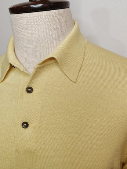 Avon Celli, vintage knitted polo - size M