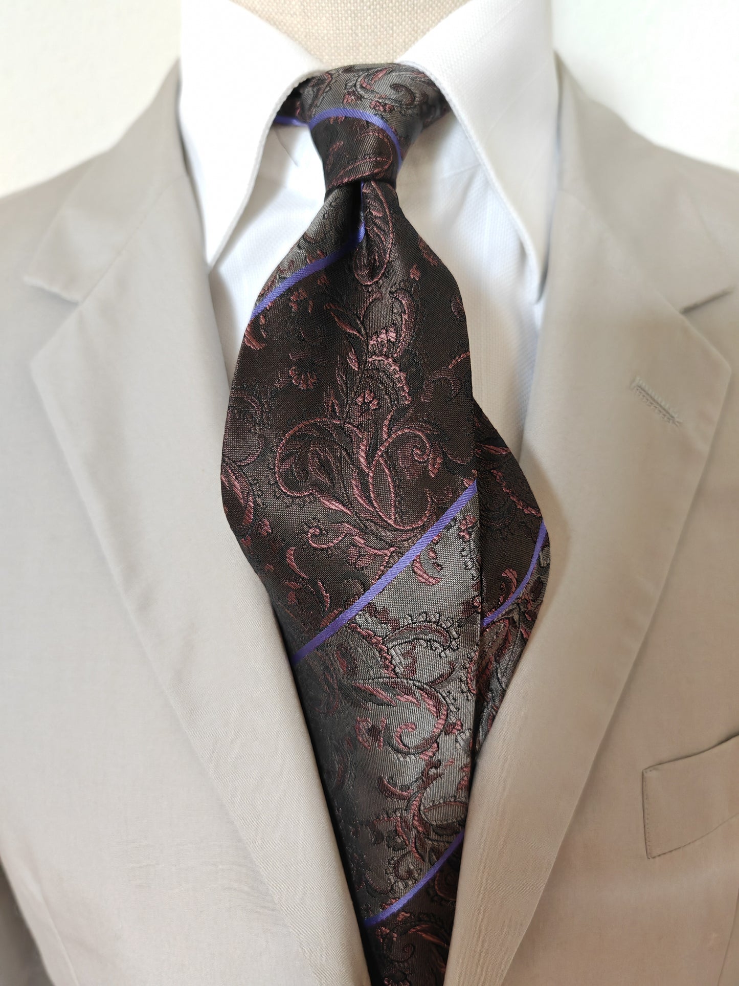 Yves Saint Laurent vintage tie, jacquard