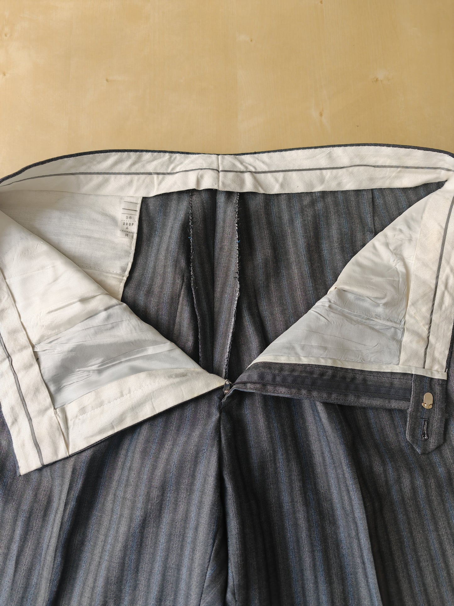 Completo anni '70/'80 tessuto Marzotto grigio a righe fresco lana - tg. 54/56