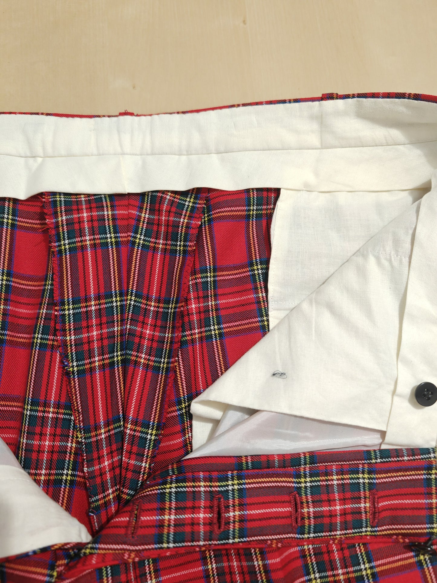 Due pezzi sartoriale in tartan Royal Stewart, tessuto Holland & Sherry - tg. 54