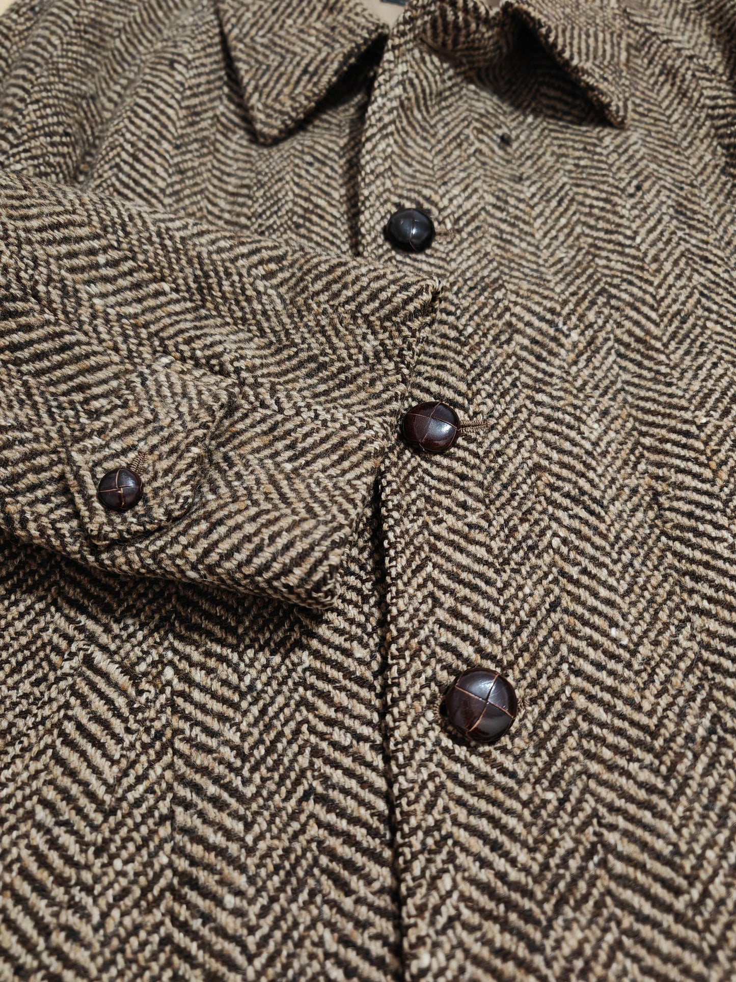 Cappotto anni '70 in tweed spigato, lunghezza tre quarti - tg. 48-50