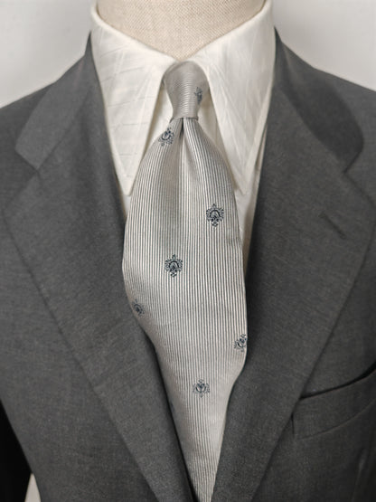 Cravatta Lanvin in seta cannettata color argento