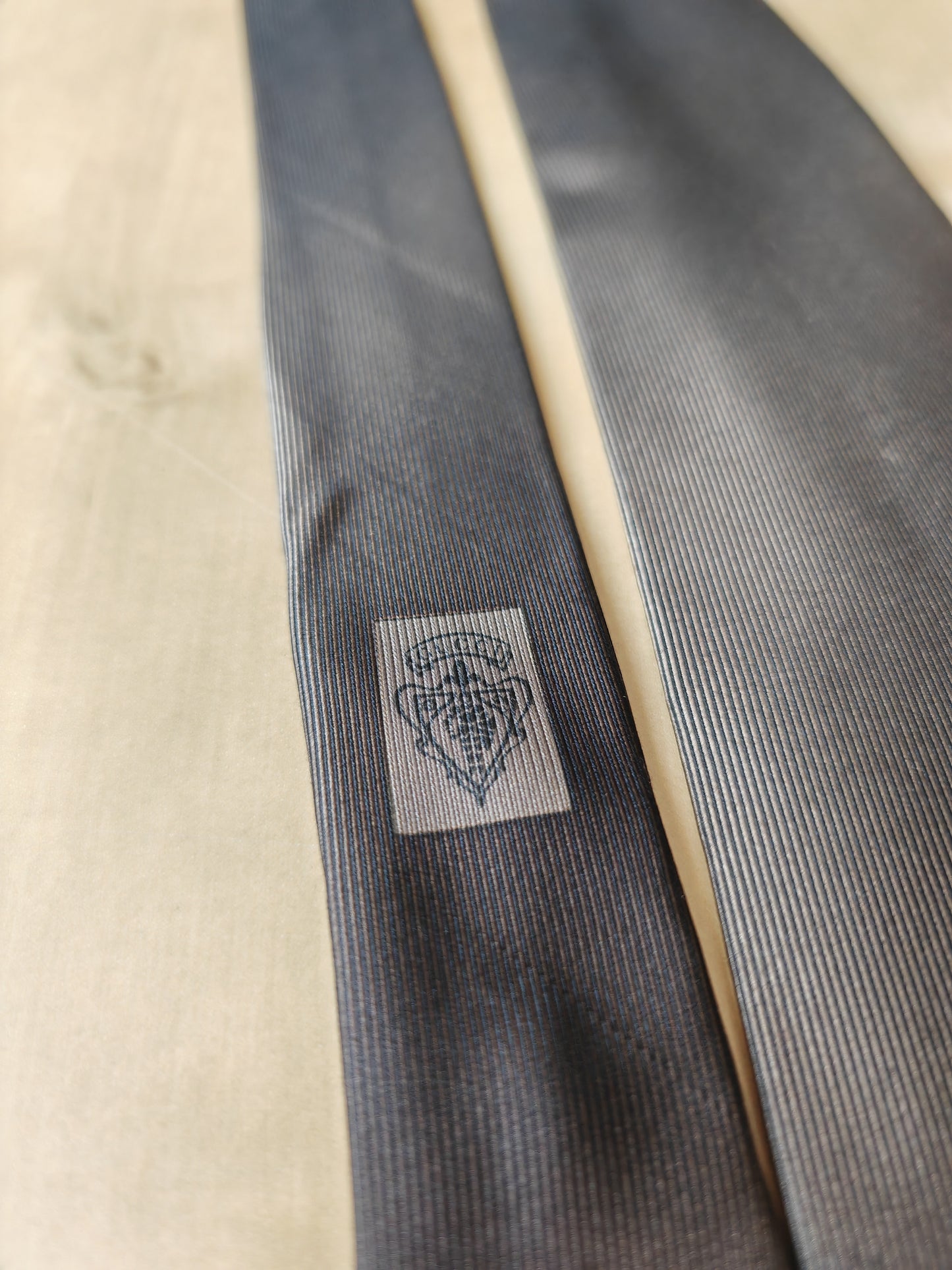 Cravatta Gucci sfumata marrone e nocciola