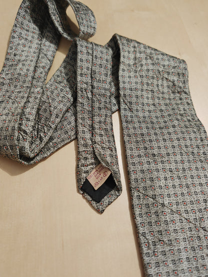 Cravatta Romeo Gigli in seta effetto crespo