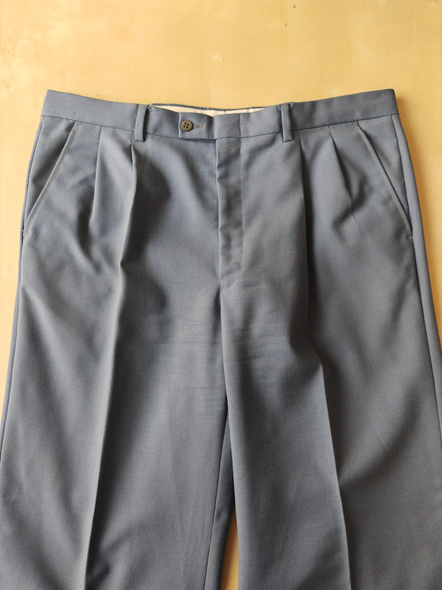 Completo anni '70 in tela di lana azzurro carta da zucchero - tg. 50