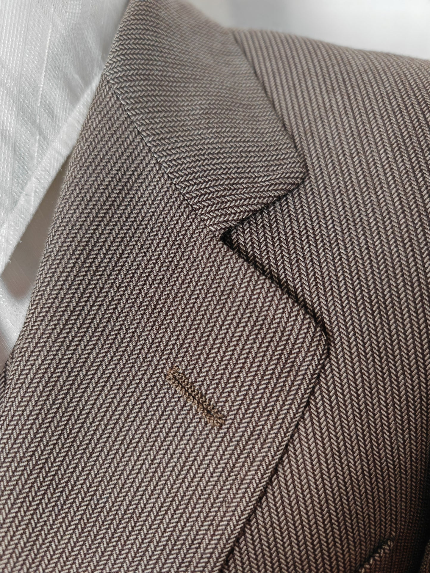 Completo 3 pezzi svasato anni '70 marrone spigato - tg. 44