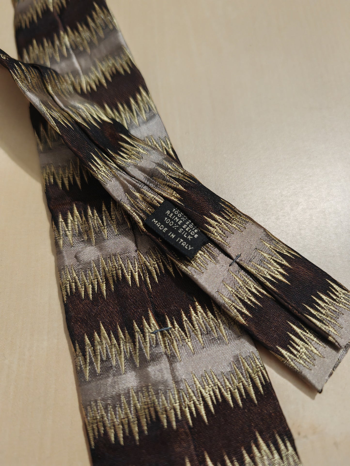 Cravatta Emilio Pucci pala quadrata