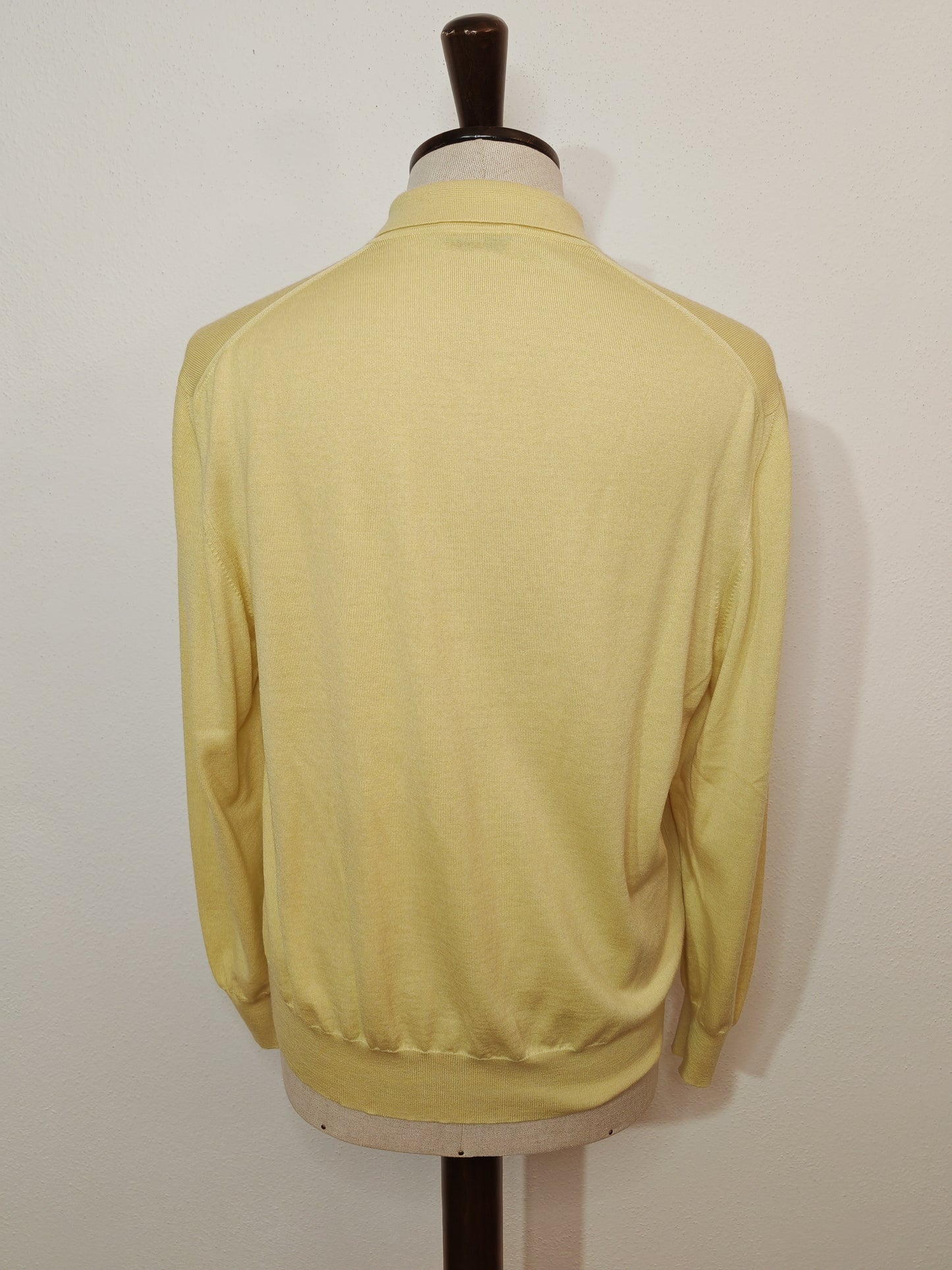 Avon Celli, vintage knitted polo - size M