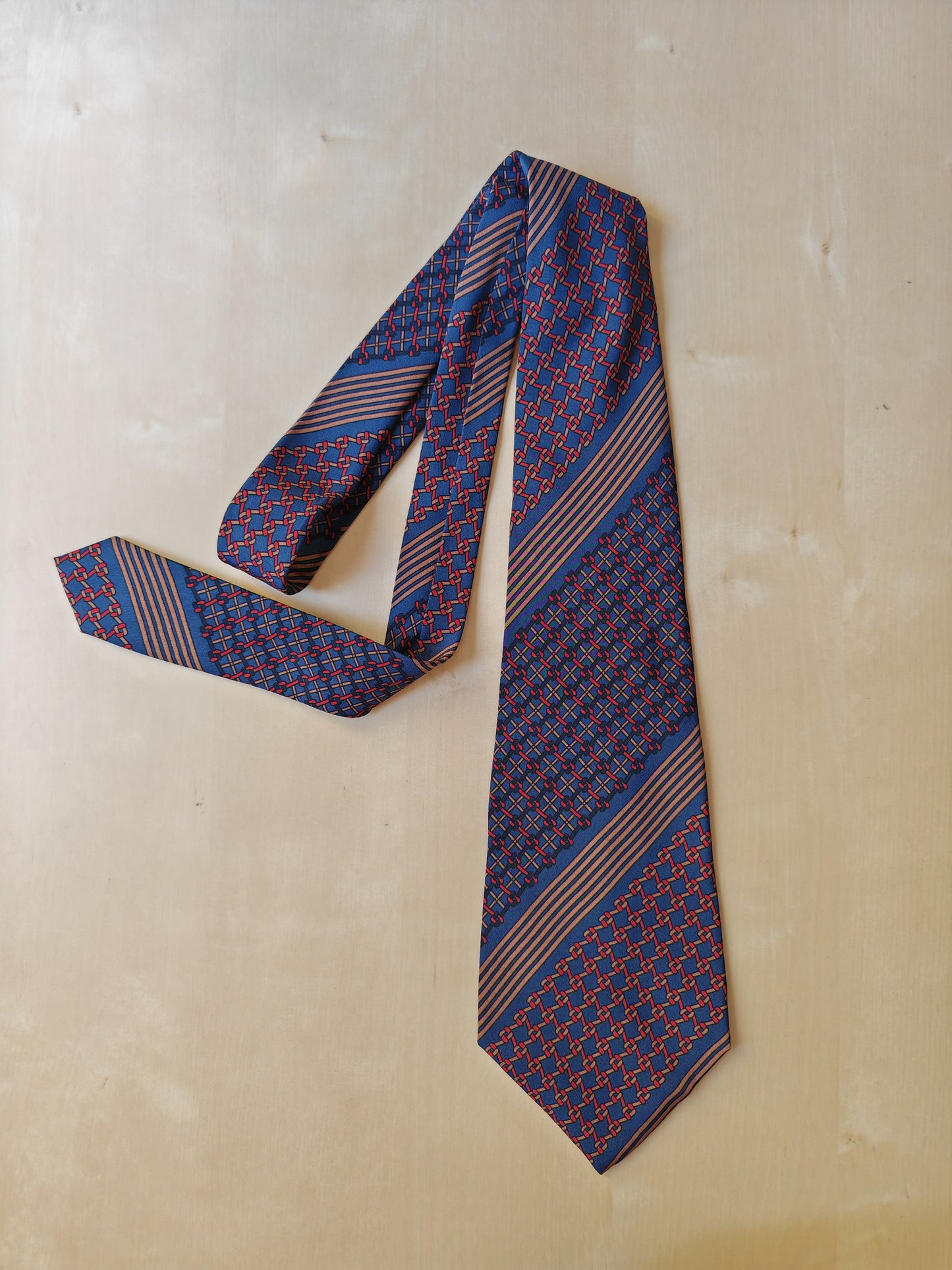 Cravatta Yves Saint Laurent anni '70 pala 11,5 cm