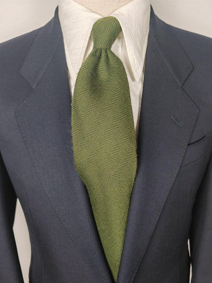Cravatta in pura lana verde spigata