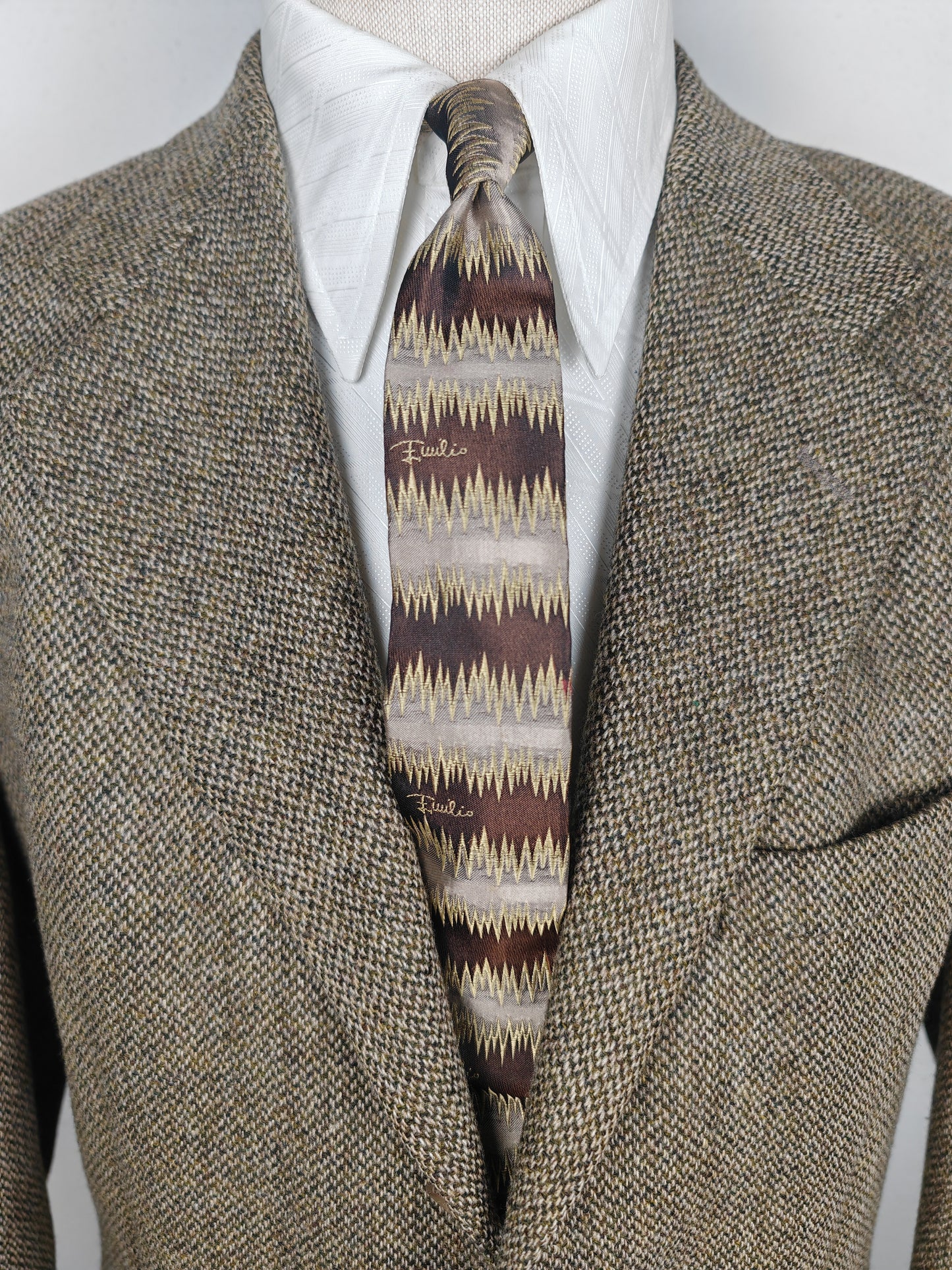 Cravatta Emilio Pucci pala quadrata