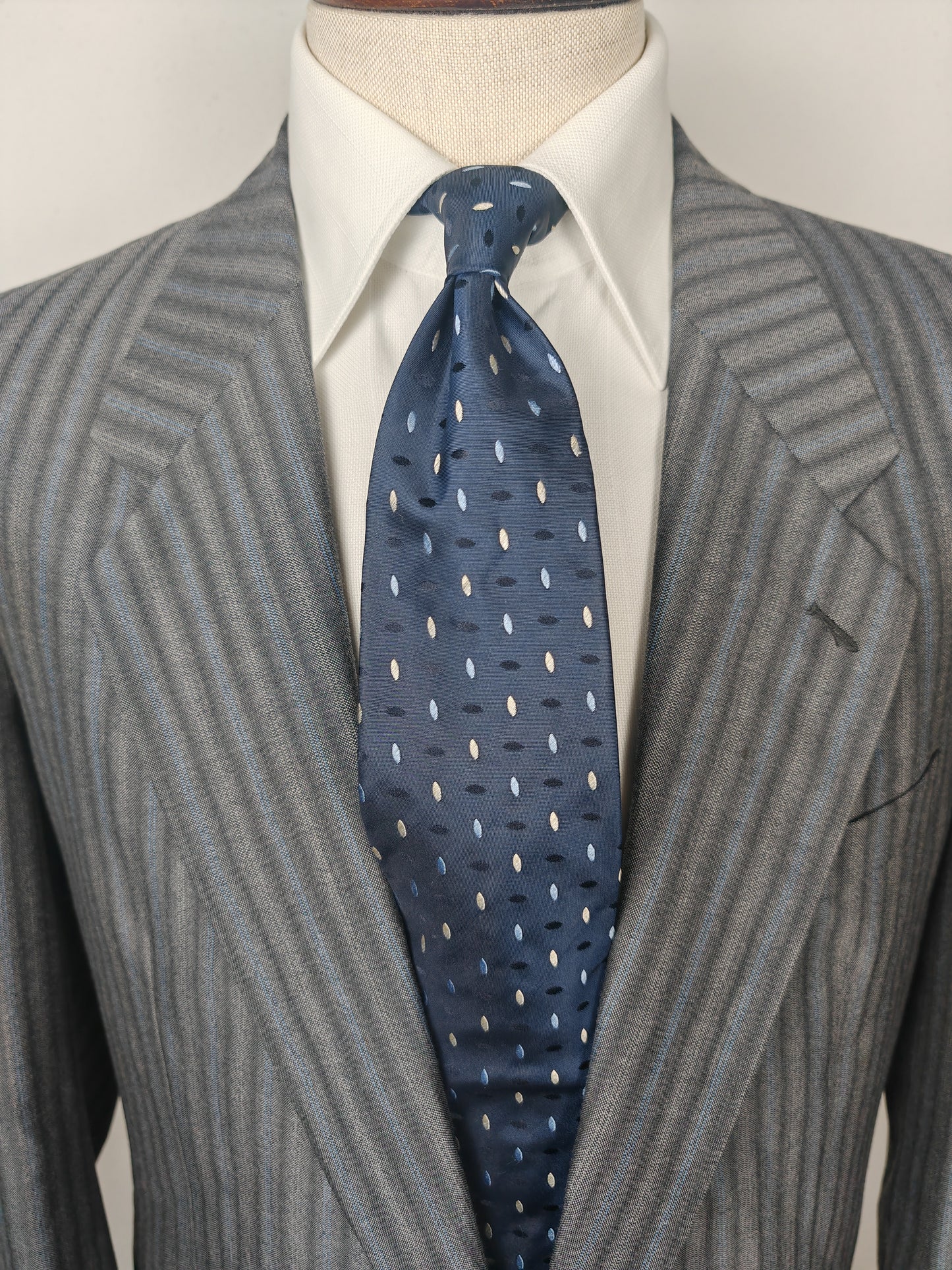 Cravatta in raso micro fantasia