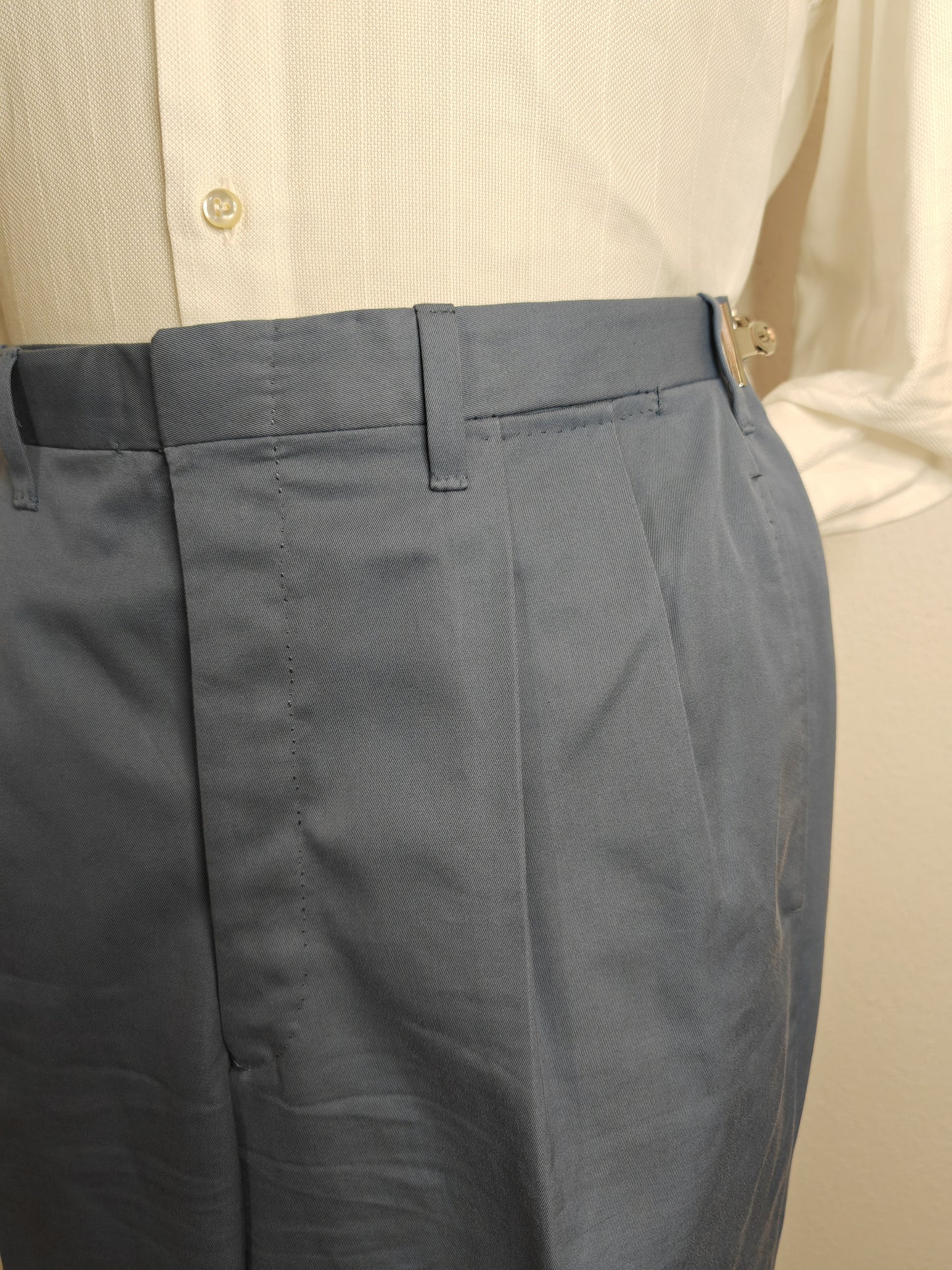 Pantalone sartoriale su misura in twill di cotone blu avio - tg. 48