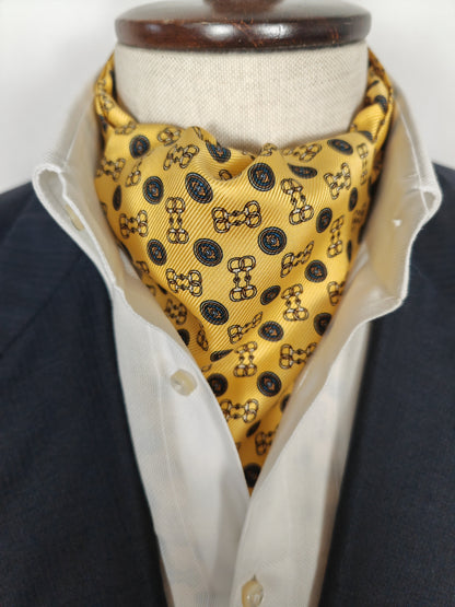 Ascot in seta giallo fantasia medaglioni e morsetti