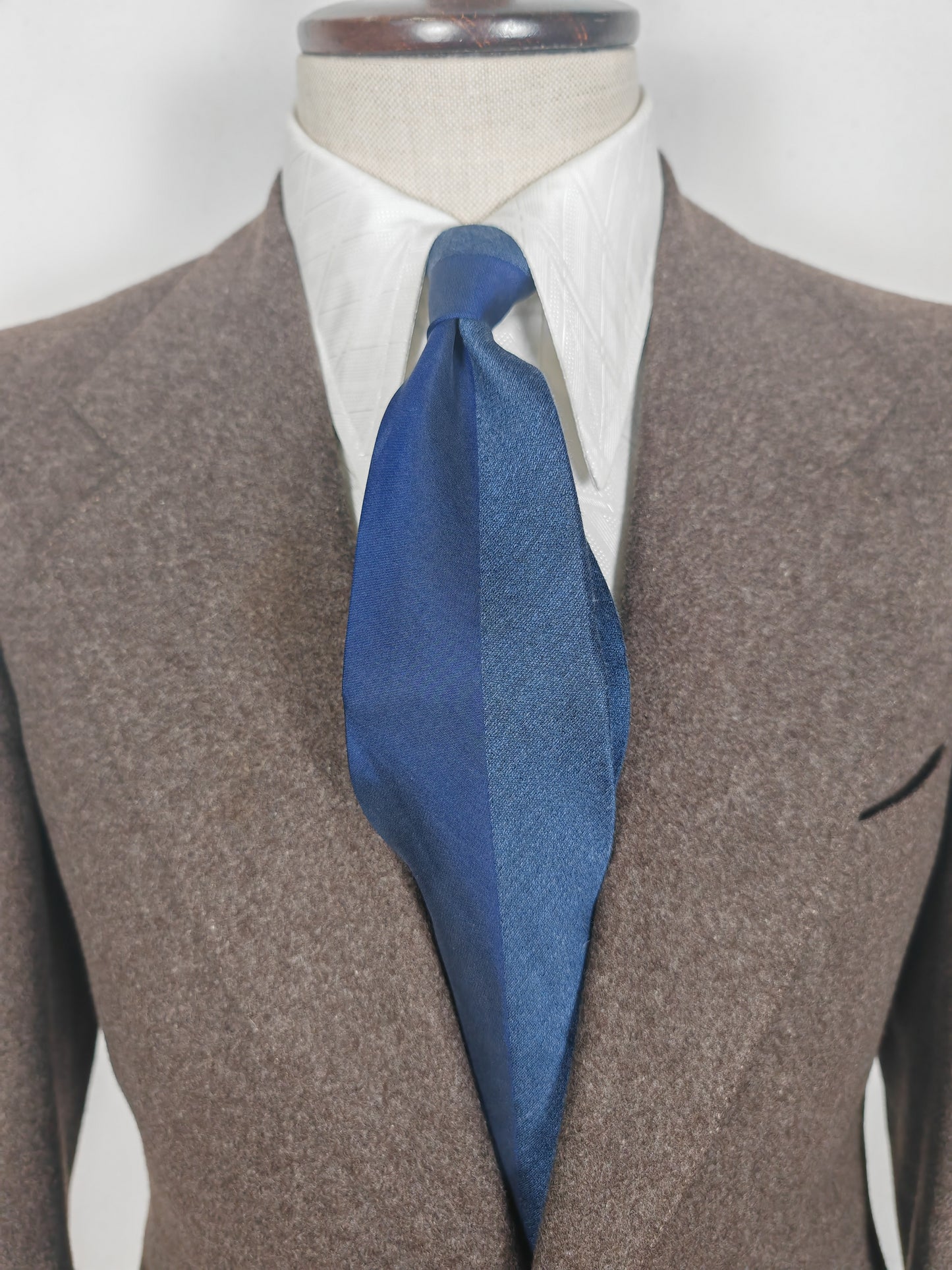 Cravatta Romeo Gigli blu in seta e lino