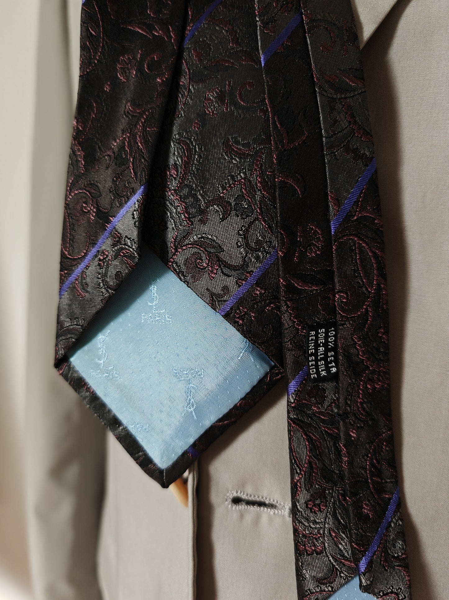 Yves Saint Laurent vintage tie, jacquard