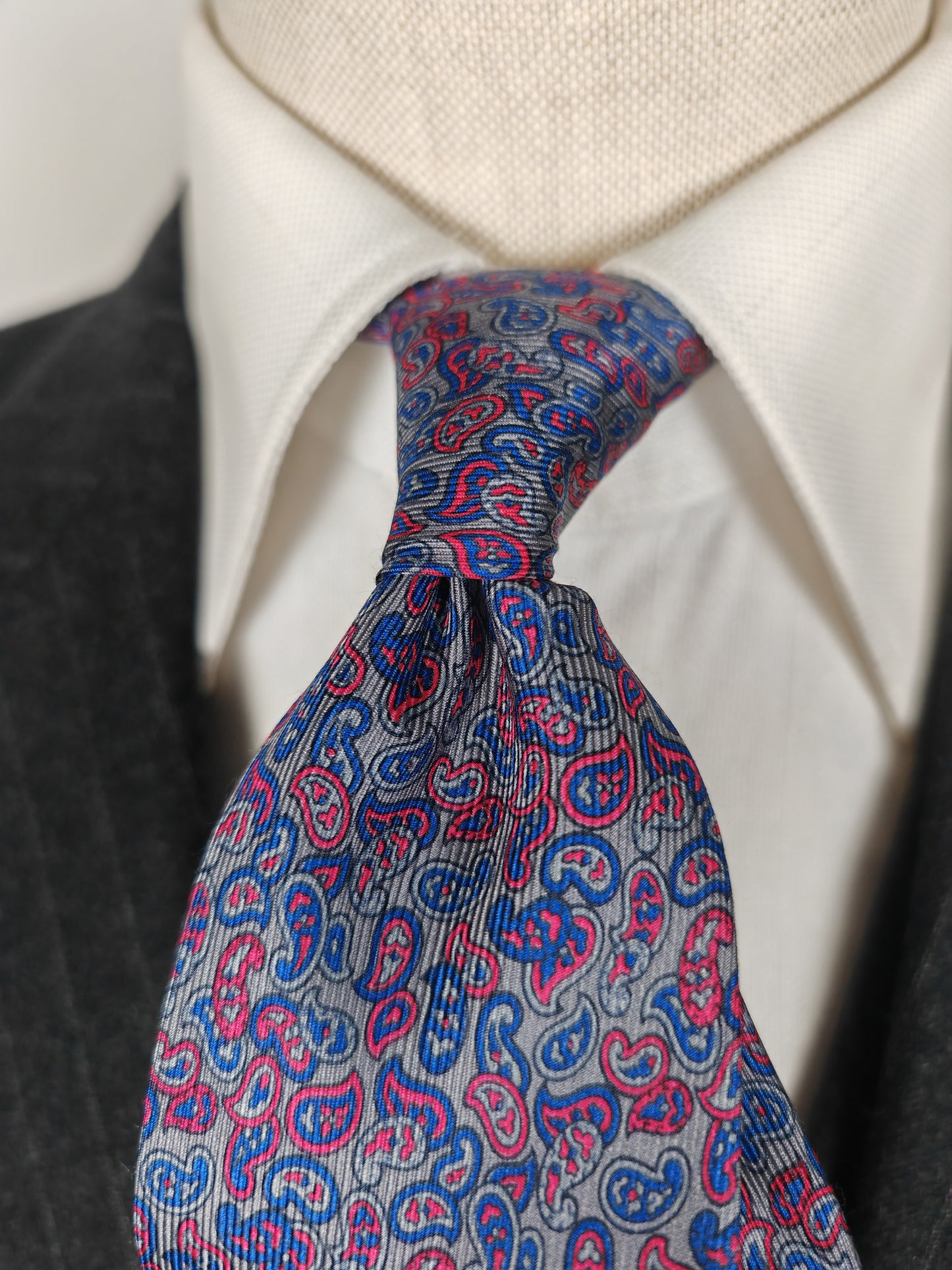 Cravatta Paisley viola e grigio